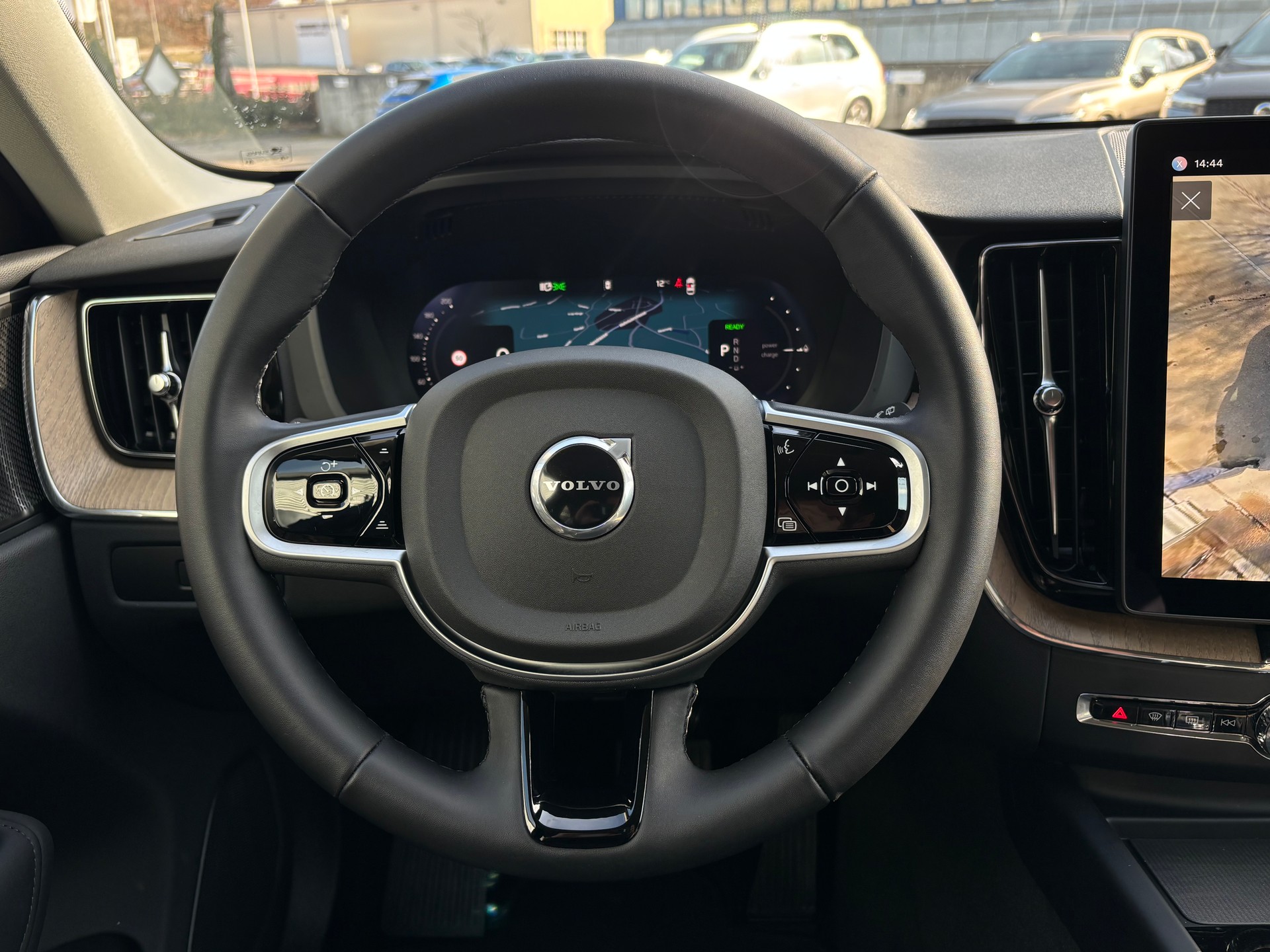 VOLVO XC60 2.0 T8 TE Plus Dark eAWD-image-15