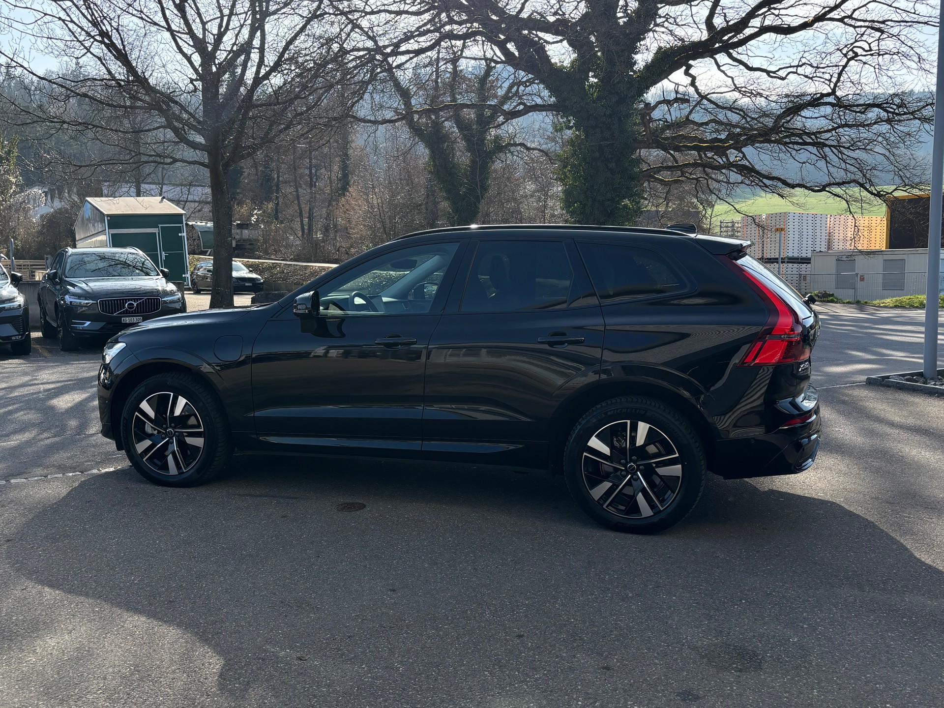 VOLVO XC60 2.0 T8 TE Plus Dark eAWD-image-4