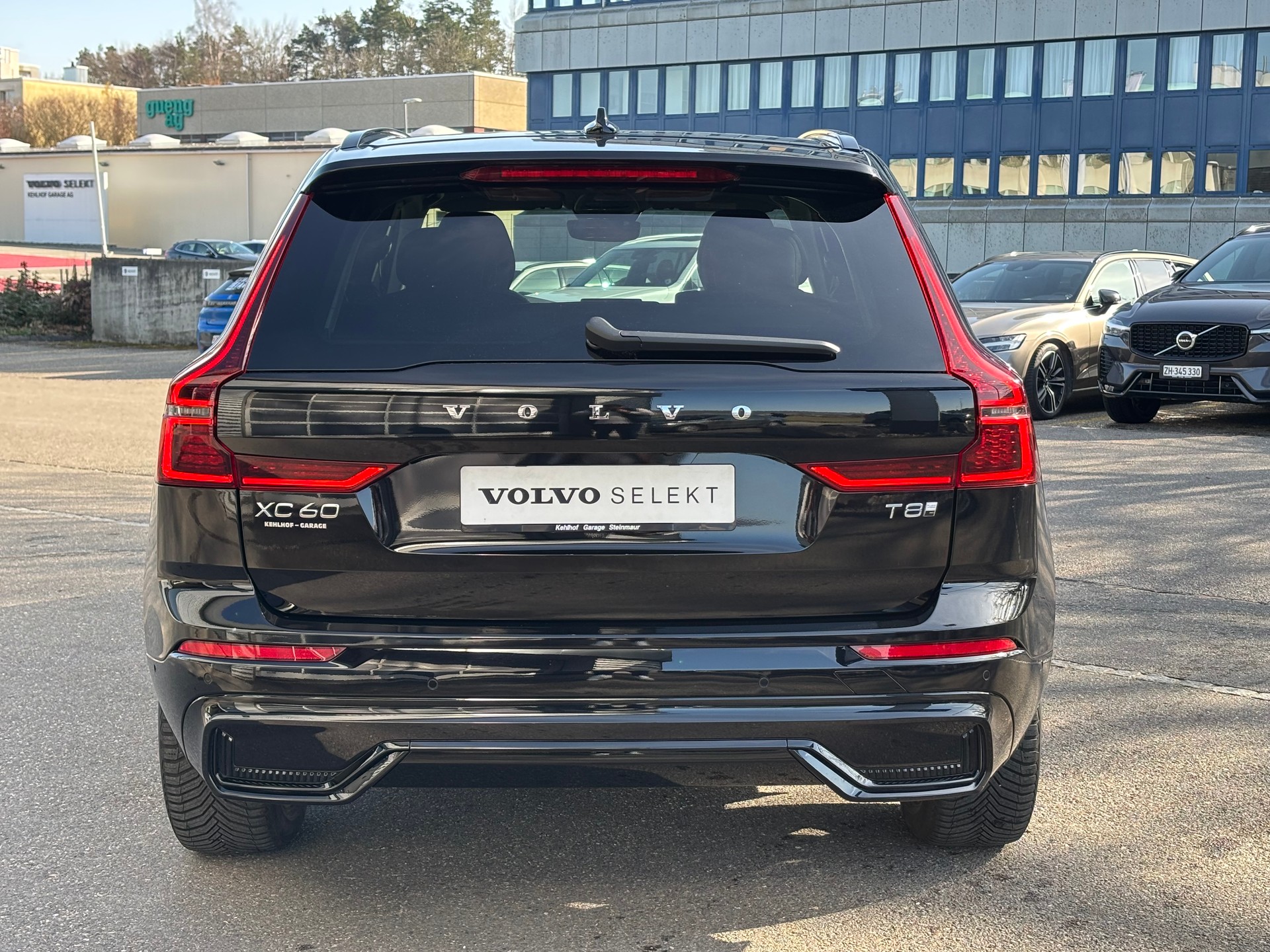 VOLVO XC60 2.0 T8 TE Plus Dark eAWD-image-8