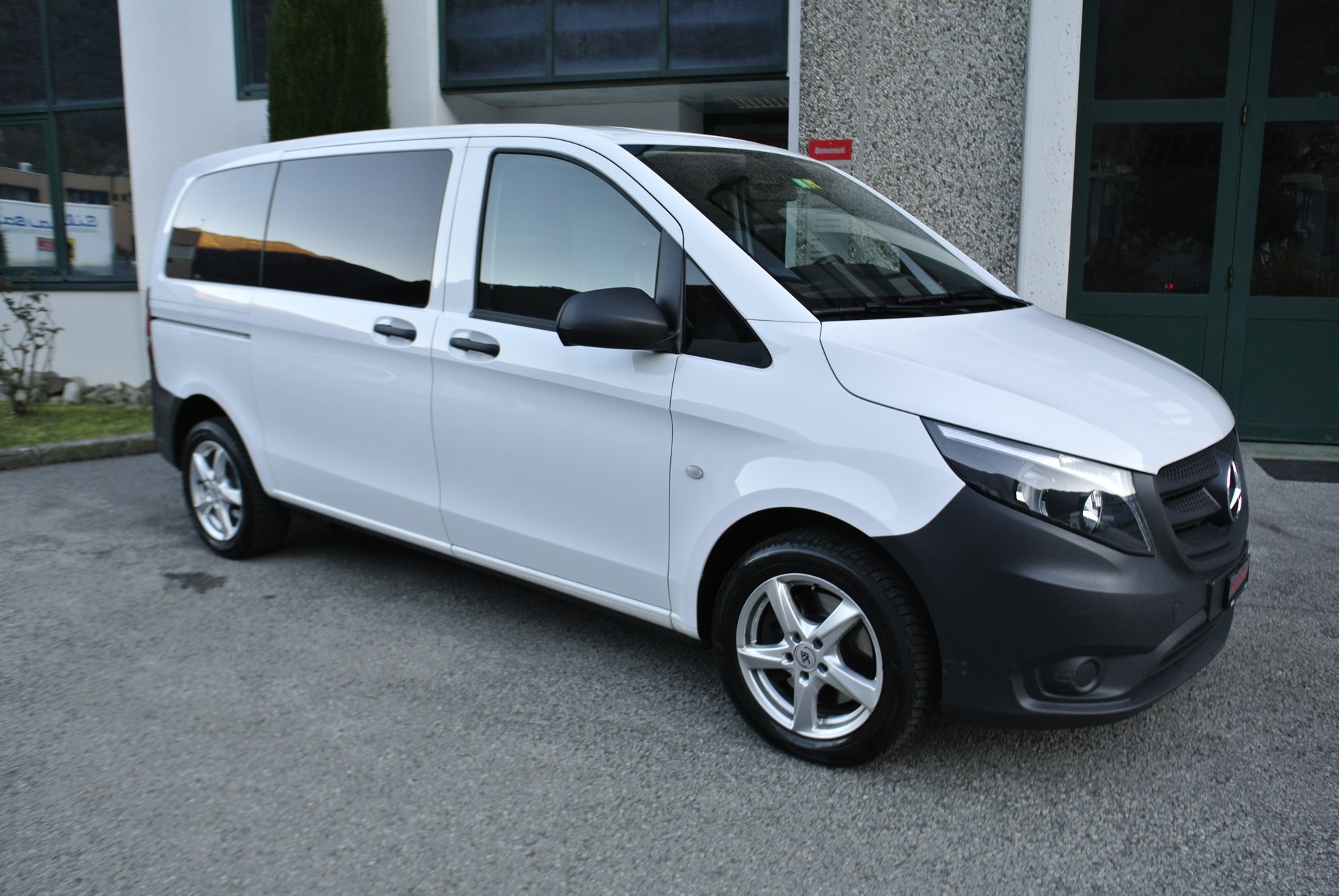 MERCEDES-BENZ Vito 116 CDI Pro Tourer 4Matic 9G-Tronic-showroom-element-2