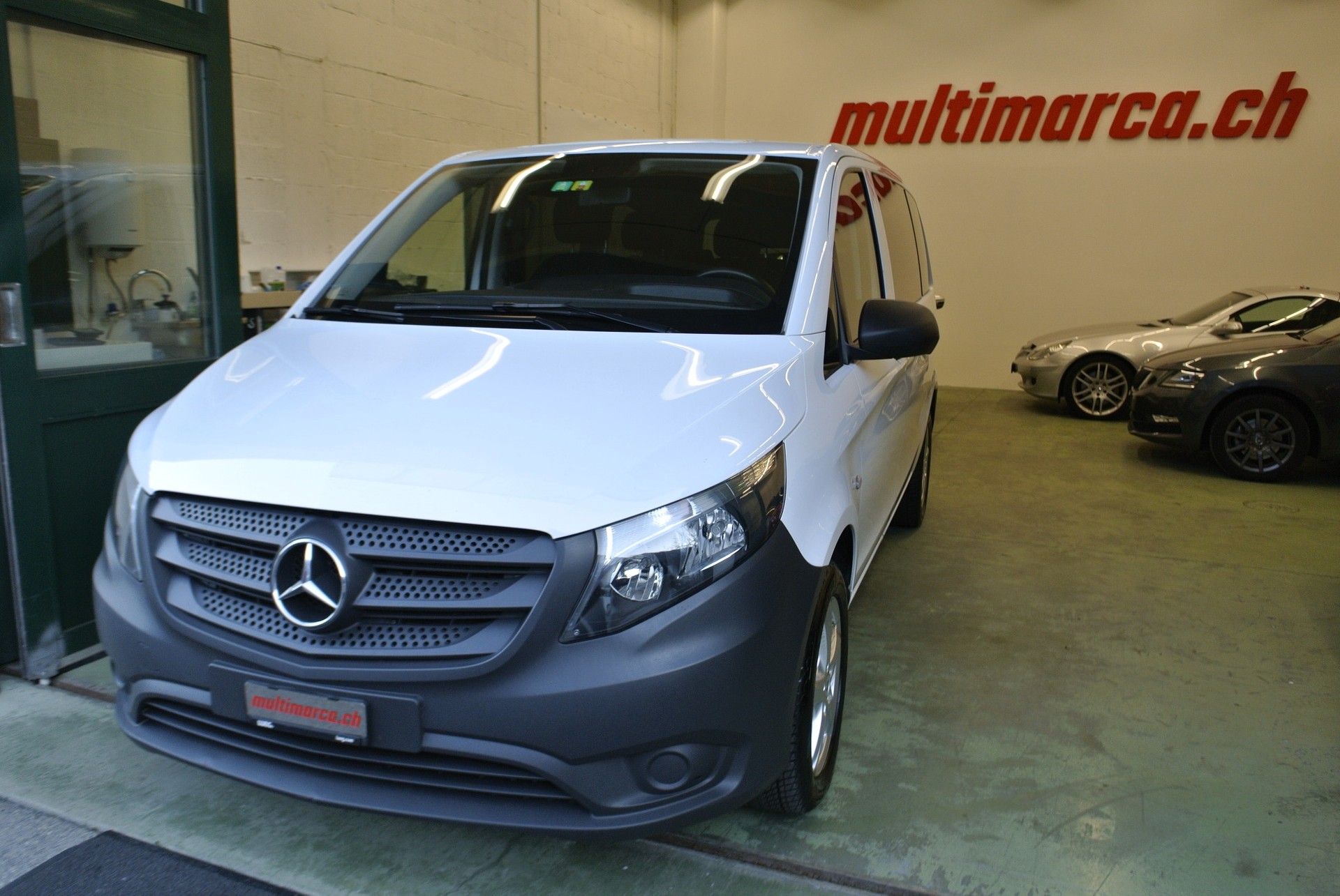 MERCEDES-BENZ Vito 116 CDI Pro Tourer 4Matic 9G-Tronic-image-10