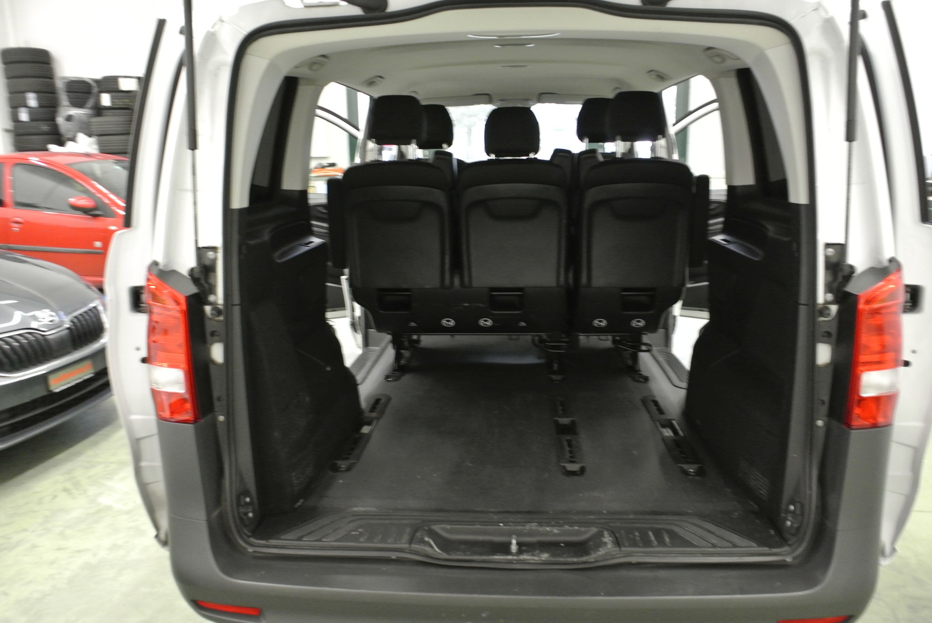 MERCEDES-BENZ Vito 116 CDI Pro Tourer 4Matic 9G-Tronic-image-15