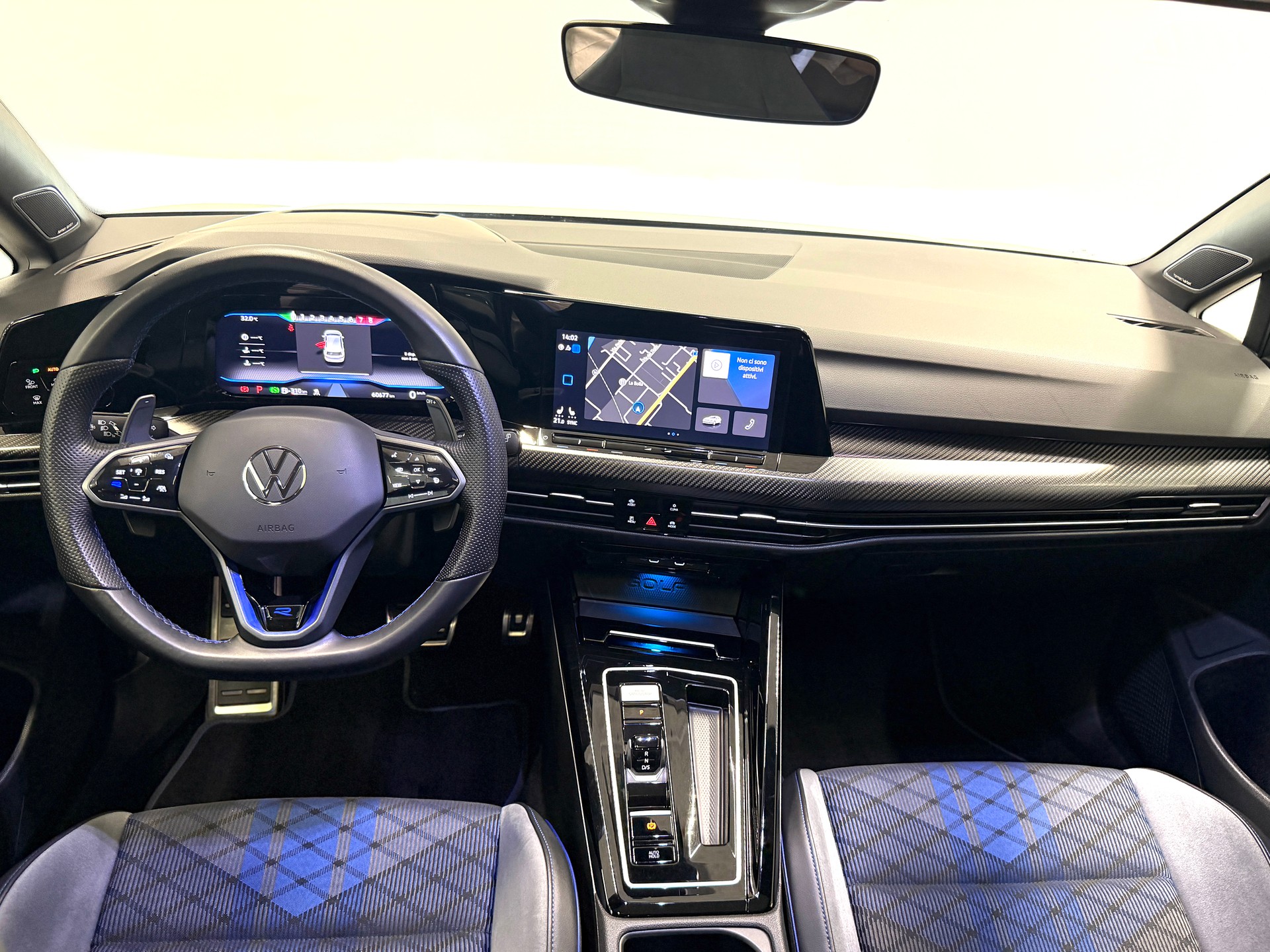 VW Golf 2.0 TSI R Black Edition DSG 4 Motion-image-8