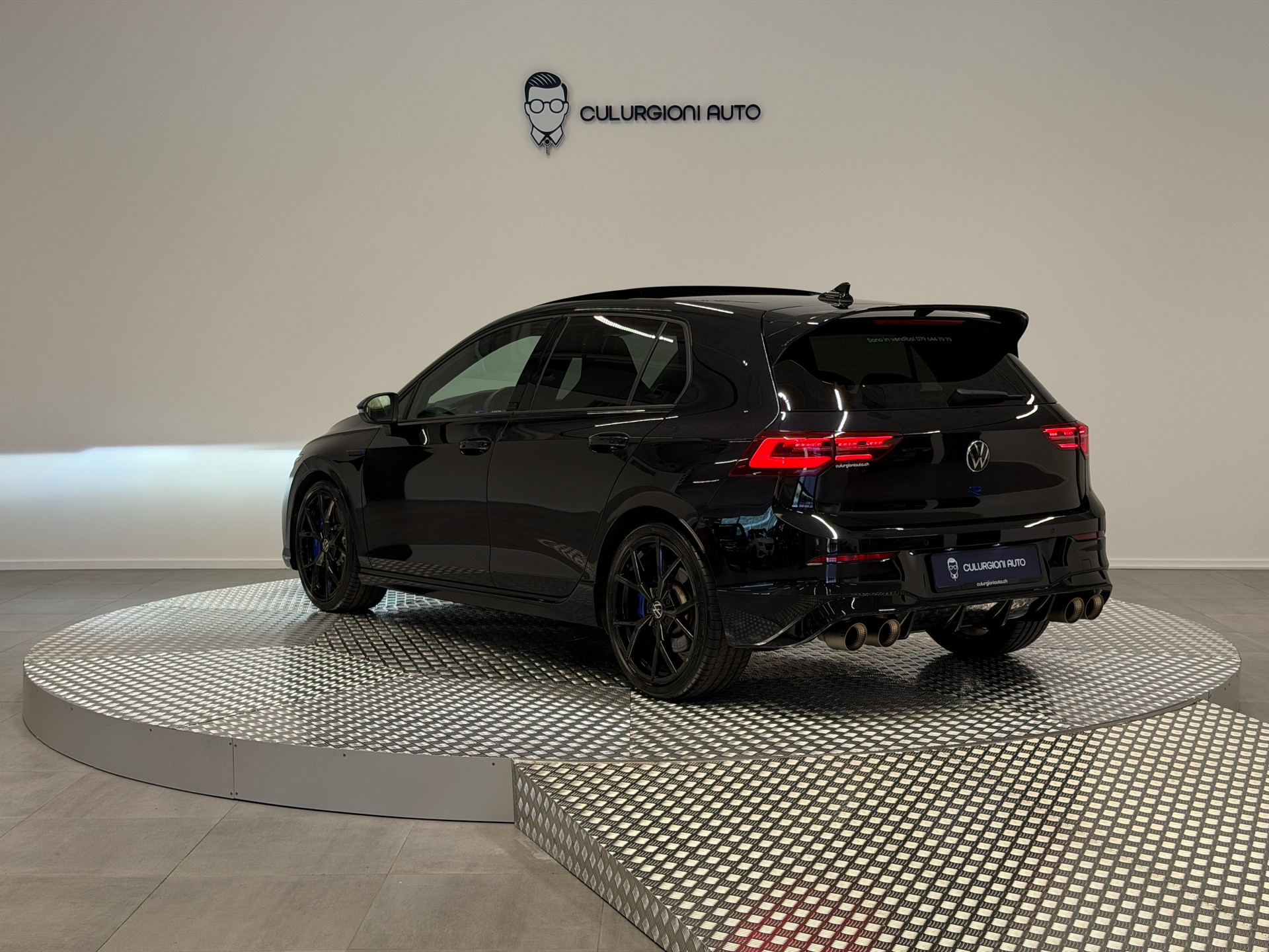 VW Golf 2.0 TSI R Black Edition DSG 4 Motion-image-6