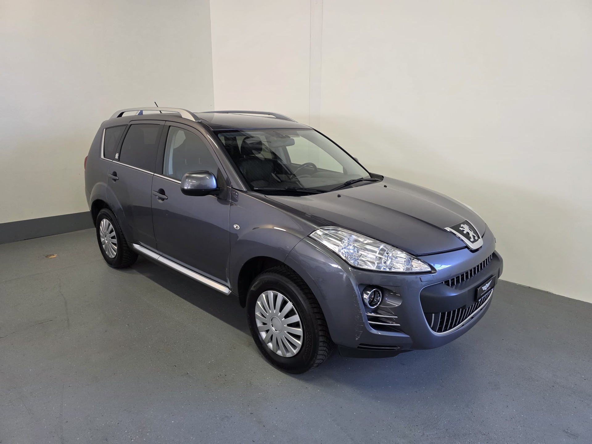 PEUGEOT 4007 2.2 HDi Dynamic-image-1