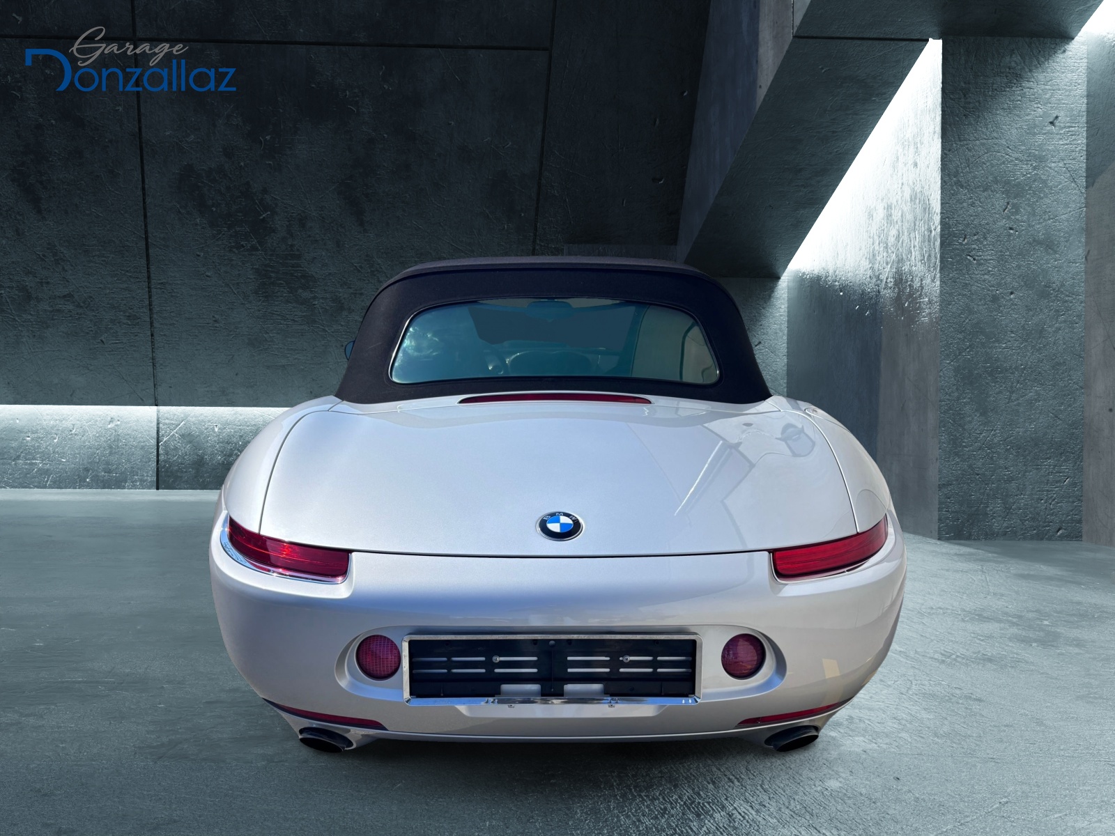 BMW Z8 Roadster-image-4