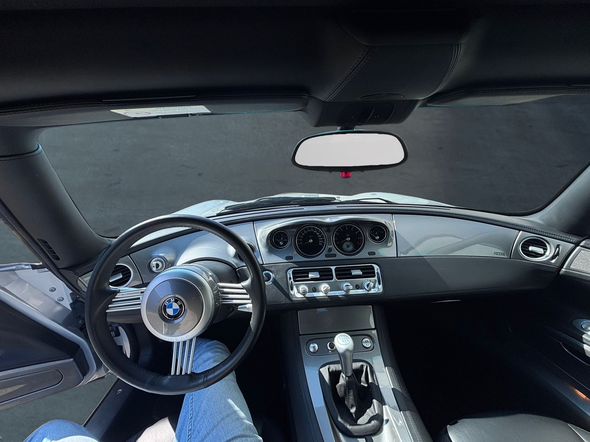 BMW Z8 Roadster-image-13