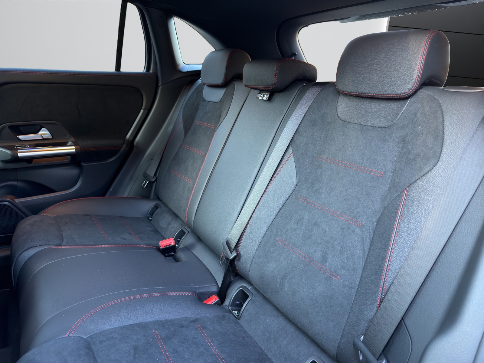 Image MERCEDES-BENZ GLA-220 GLA 220 4Matic 8G-DCT