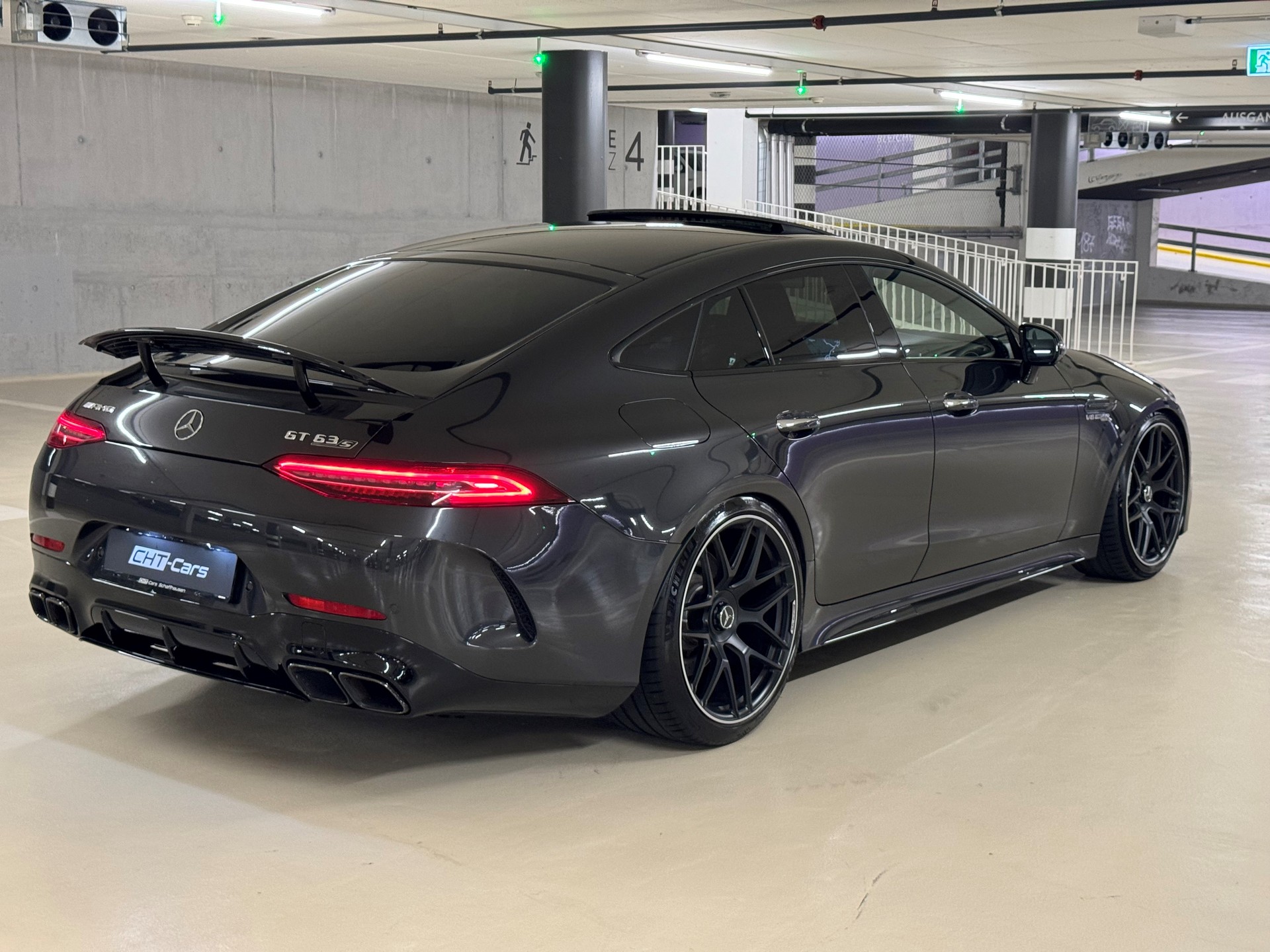 MERCEDES-BENZ AMG GT 4 63 S 4Matic+ Speedshift MCT *** 3.9 % Leasing ***-image-4
