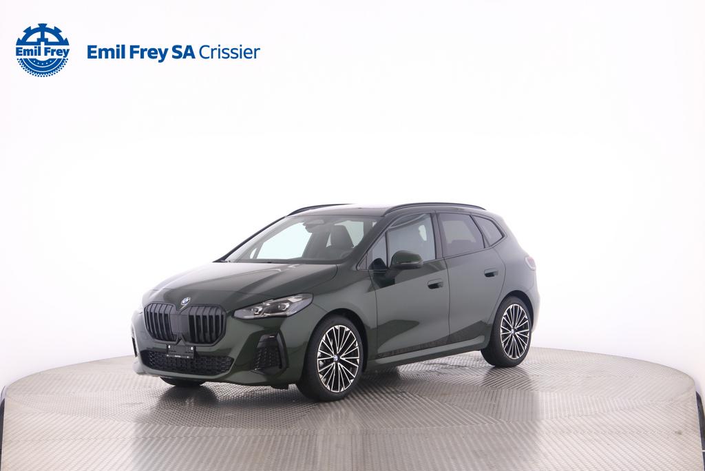 BMW 220i Active Tourer-image-0