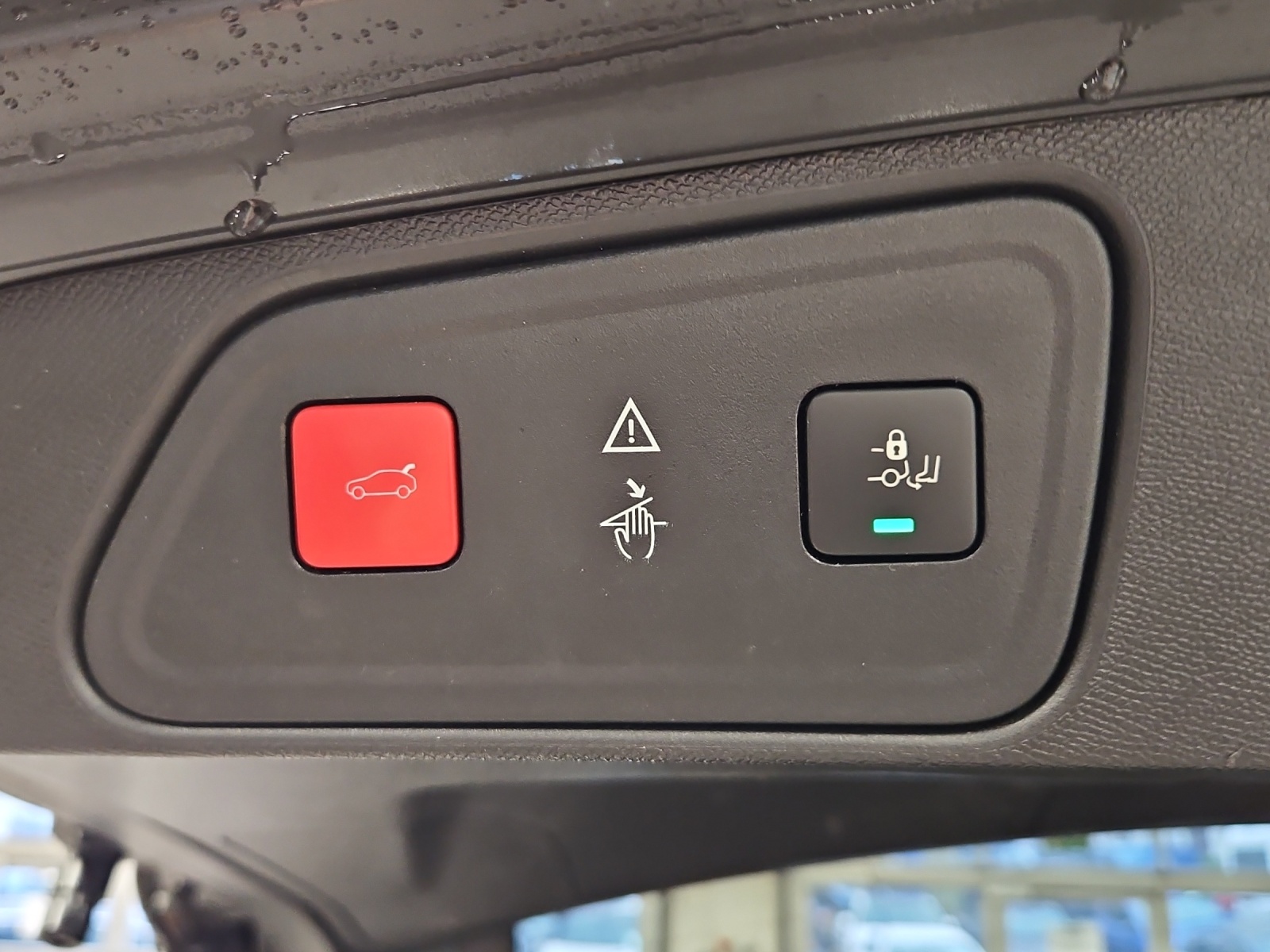 PEUGEOT 3008 2.0 BlueHDi GT Line-image-10