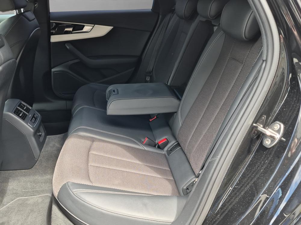 AUDI A4 Avant 45 TFSI S line S-tronic quattro-image-6