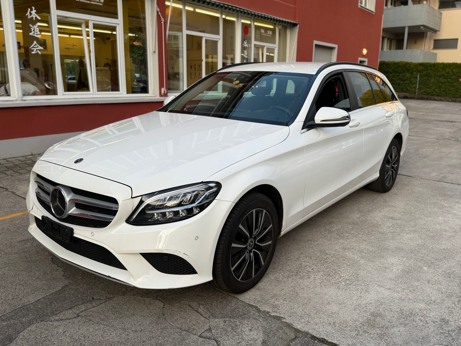 MERCEDES-BENZ C 220 d Swiss Star 4M 9G-Tronic-image-1