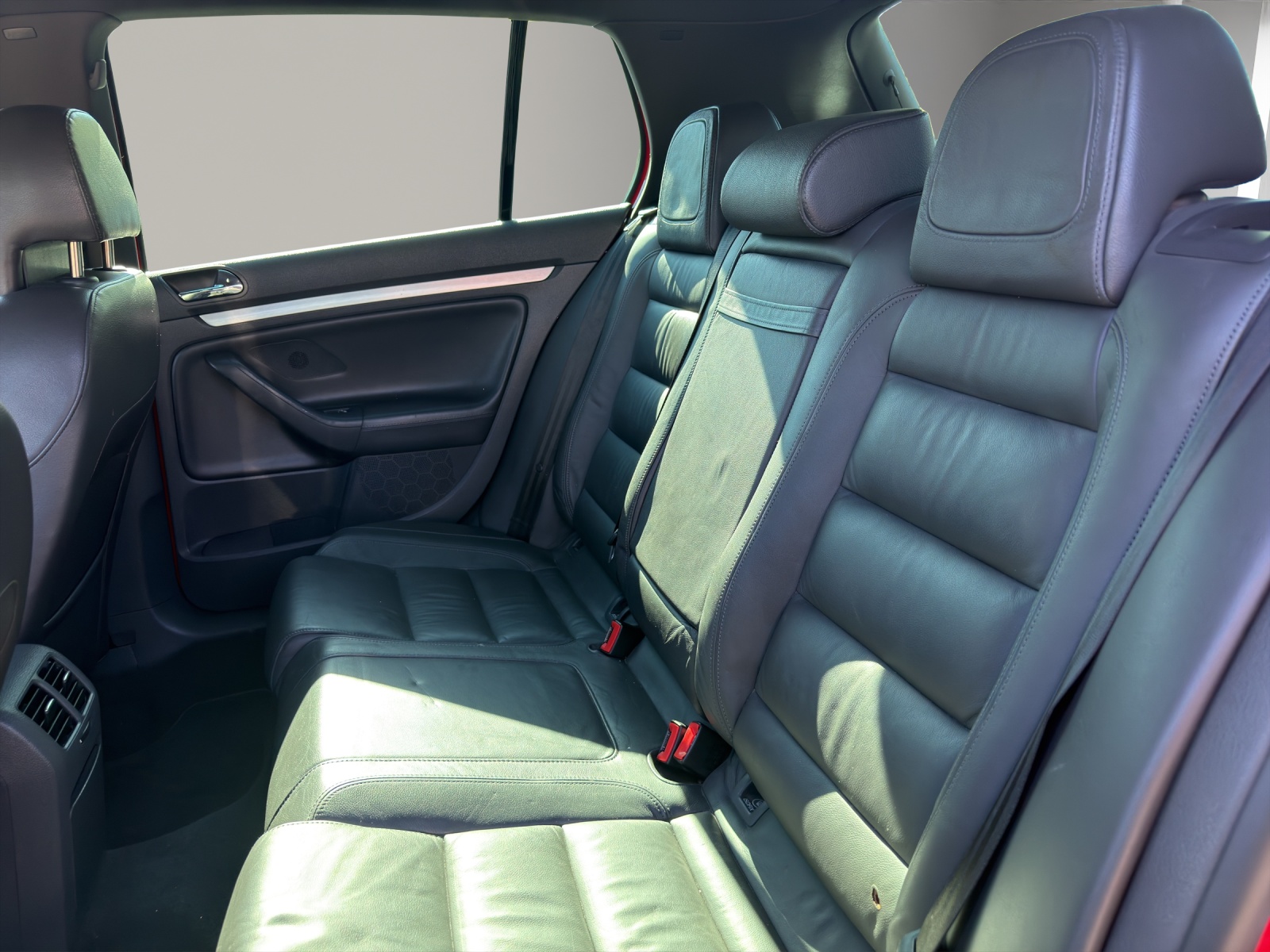 VW Golf 2.0 TFSI GTI-image-9