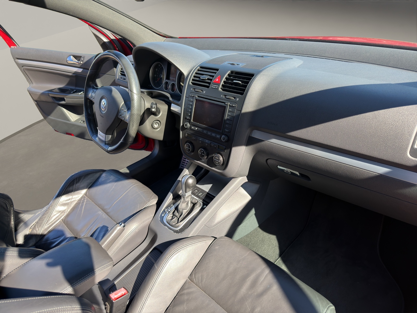 VW Golf 2.0 TFSI GTI-image-8
