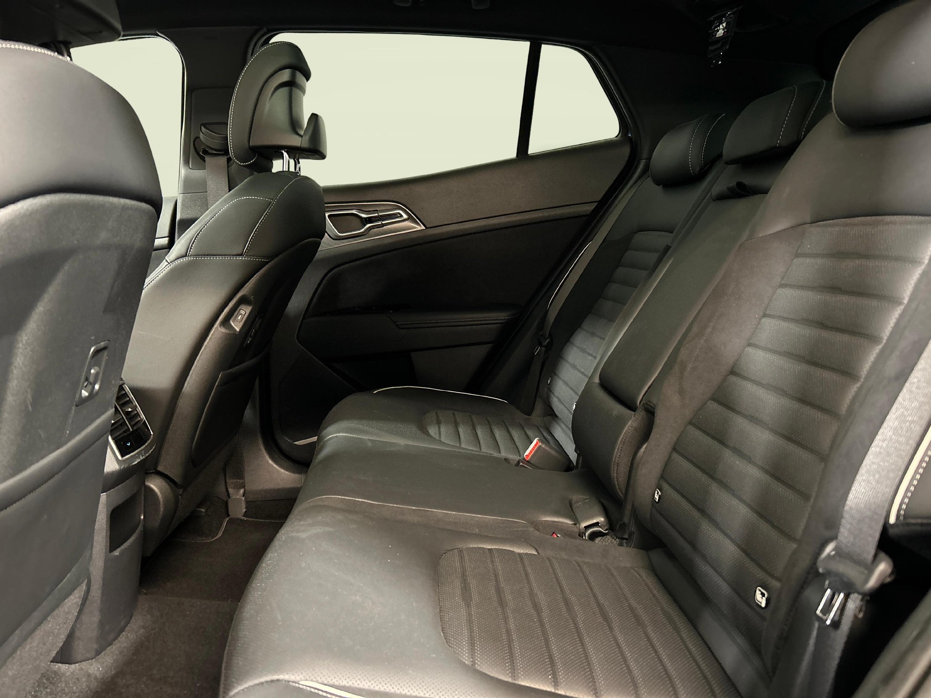 KIA Sportage 1.6 T-GDi GT-Line-image-3
