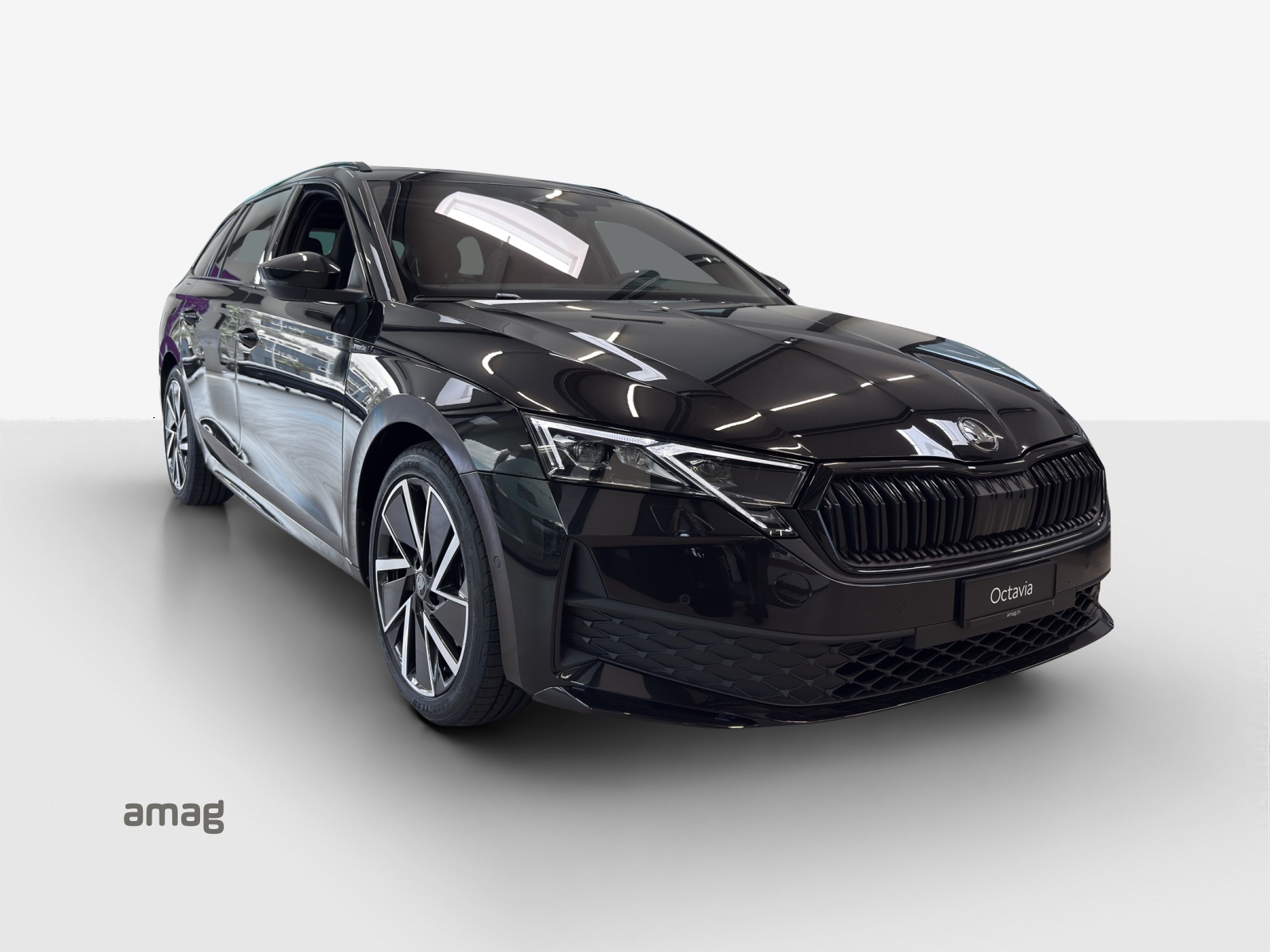 SKODA Octavia Combi 2.0 TSI DSG Sport Line 4x4-image-5