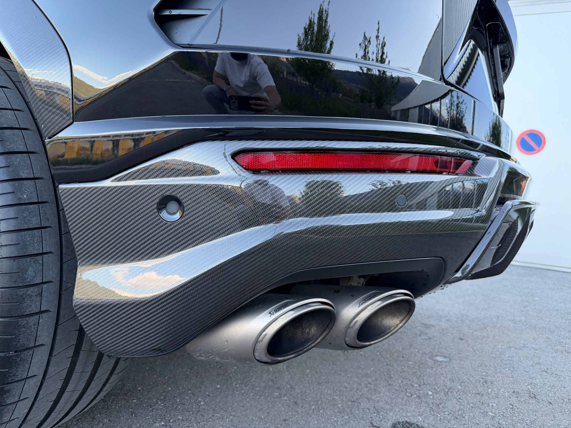 LAMBORGHINI Urus E-Gear-image-8
