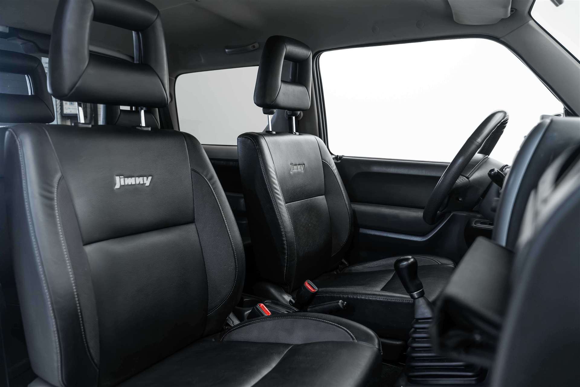SUZUKI JIMNY 1.3 JLX MT BARRY Edition-image-13