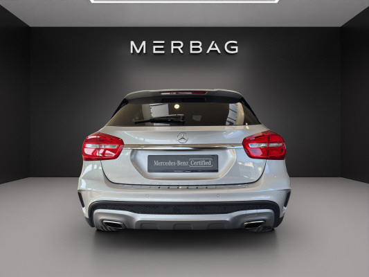 MERCEDES-BENZ GLA 250 AMG Line 4Matic-image-4