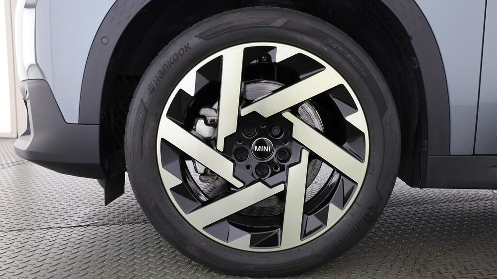 MINI Countryman S ALL4-image-9