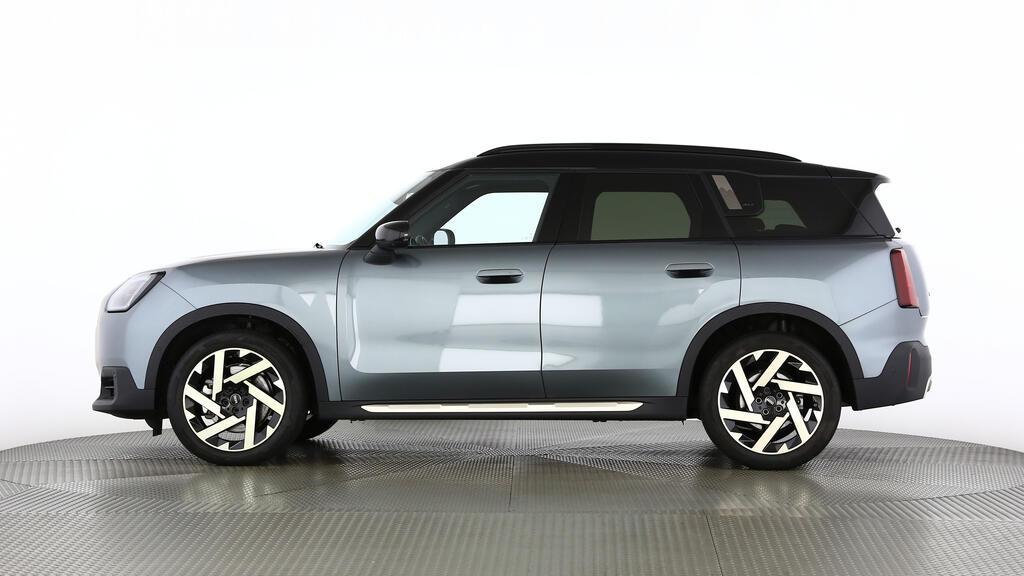 MINI Countryman S ALL4-image-1