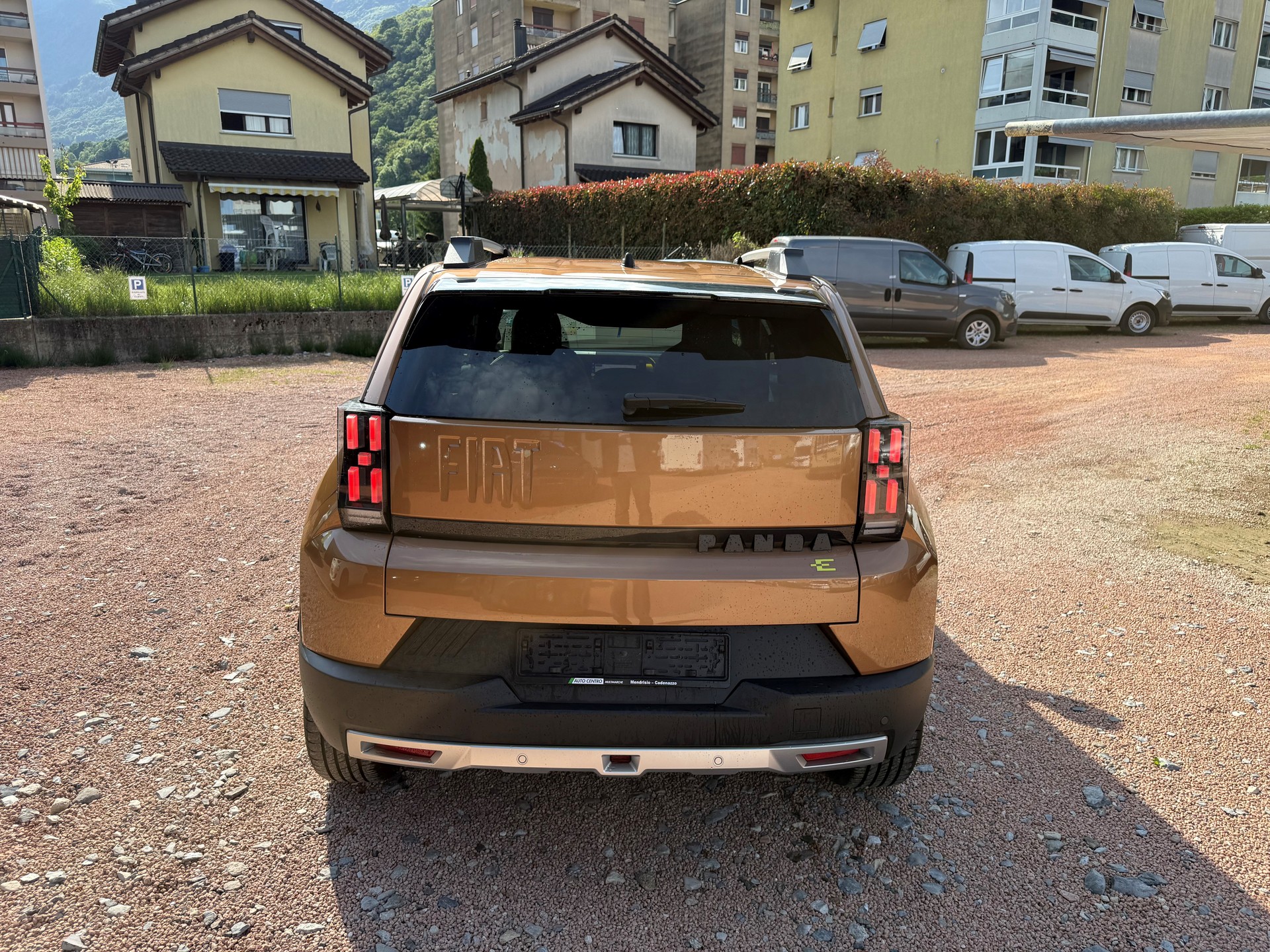 FIAT Grande Panda Elektro La Prima-image-3