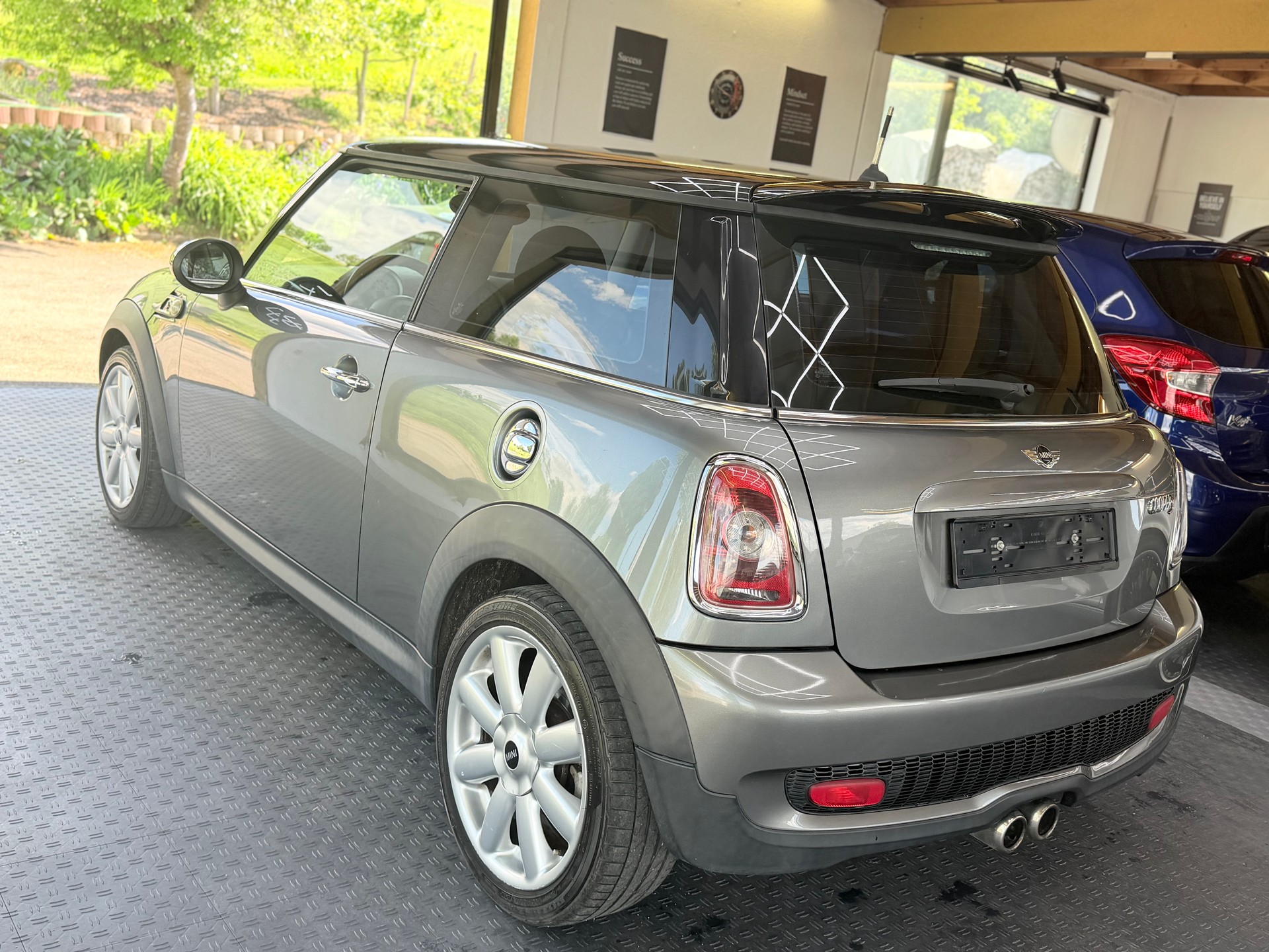 MINI Cooper S-image-4
