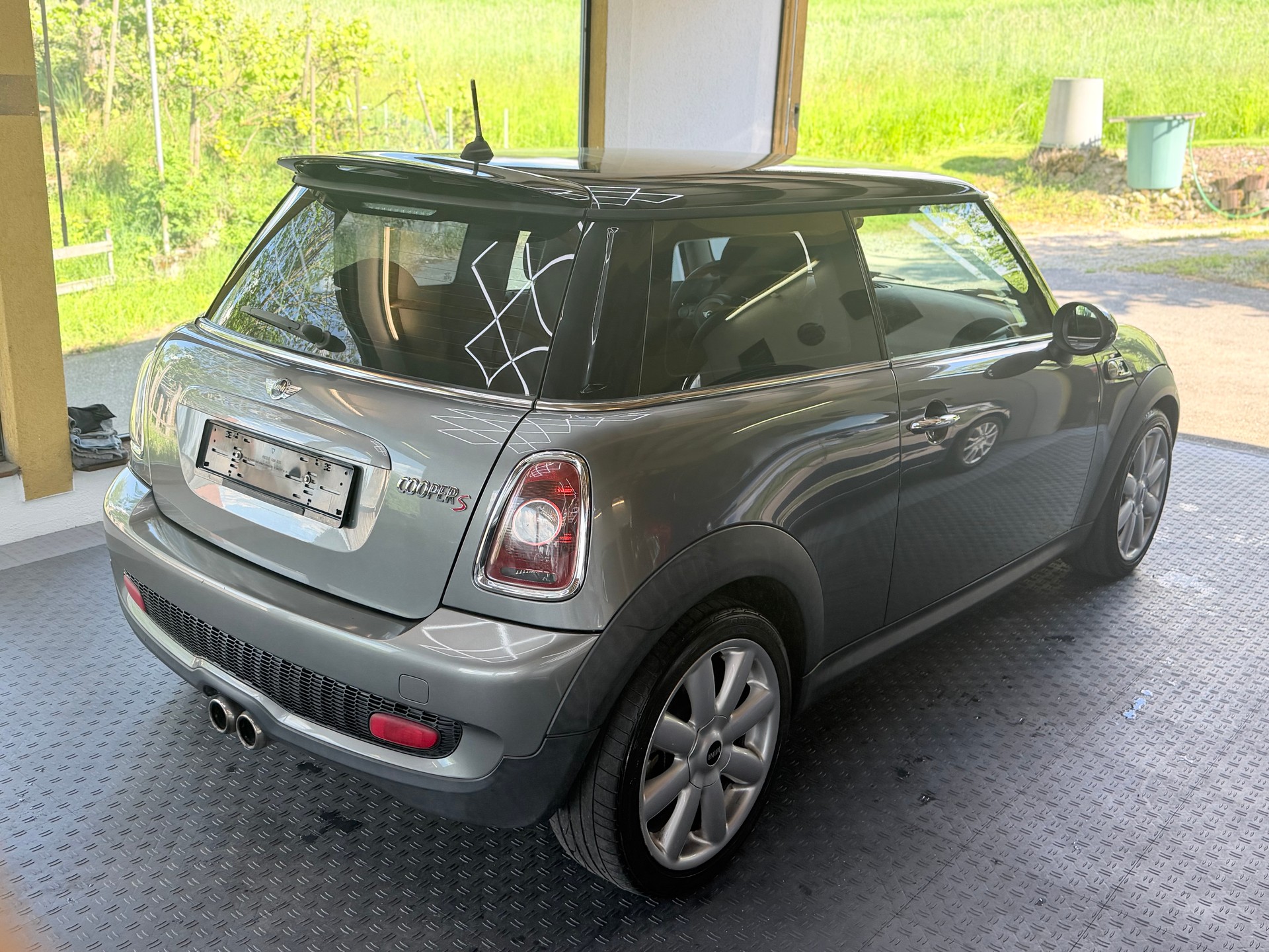 MINI Cooper S-image-2