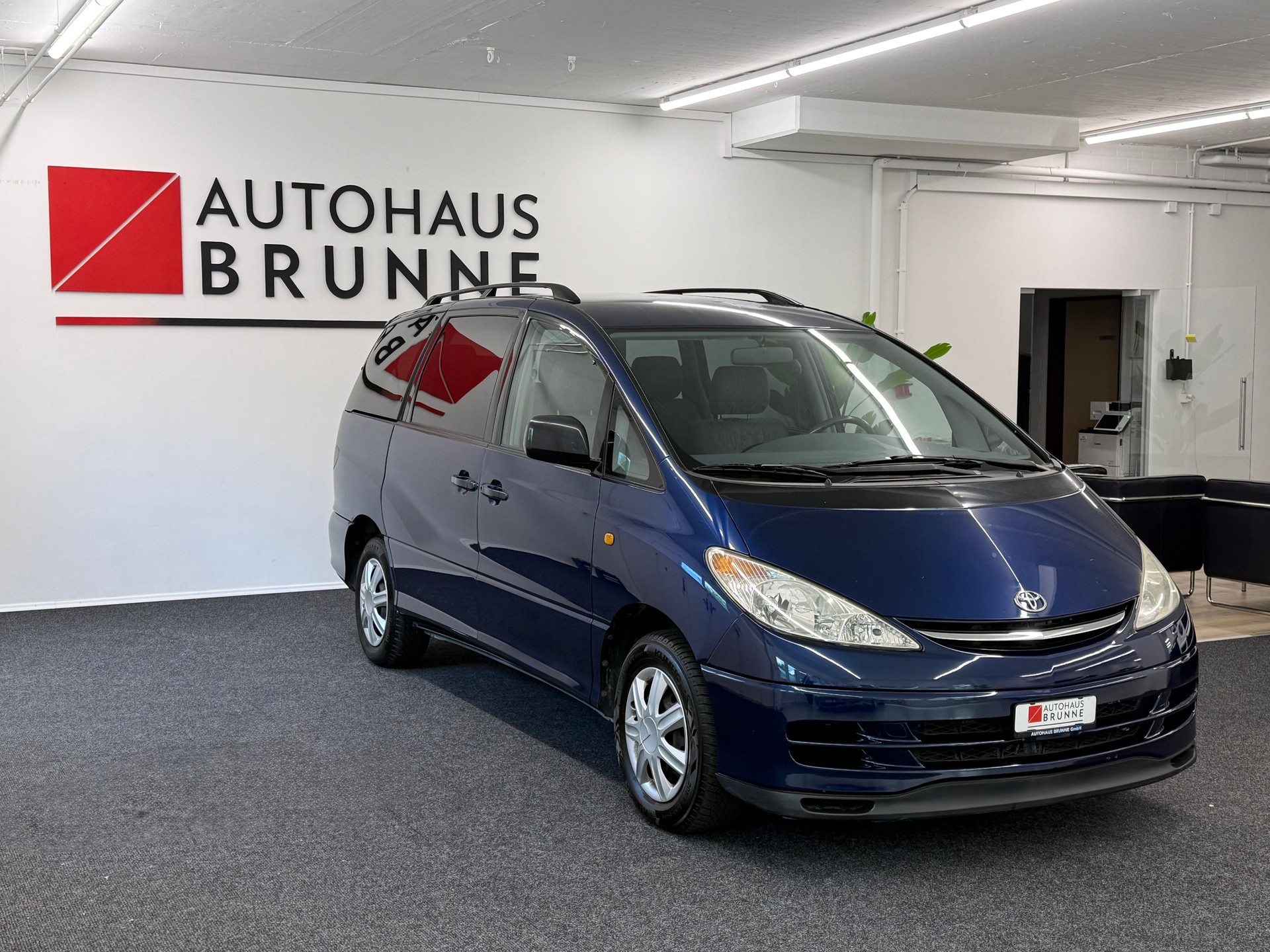 TOYOTA Previa 2.4 Linea Luna 7-Plätzer-showroom-element-2