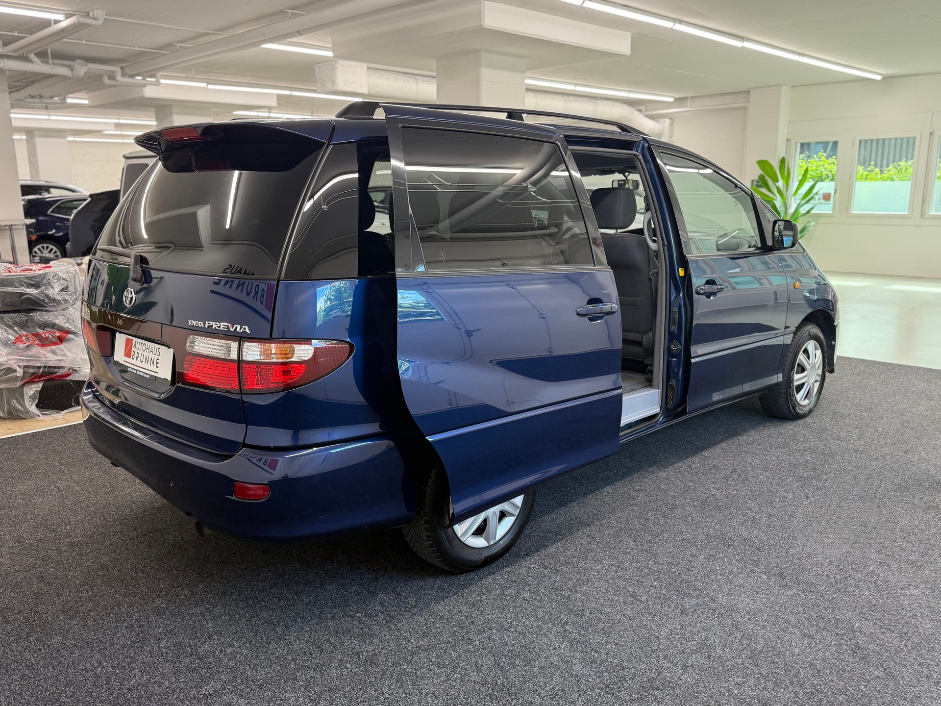 TOYOTA Previa 2.4 Linea Luna 7-Plätzer-image-4