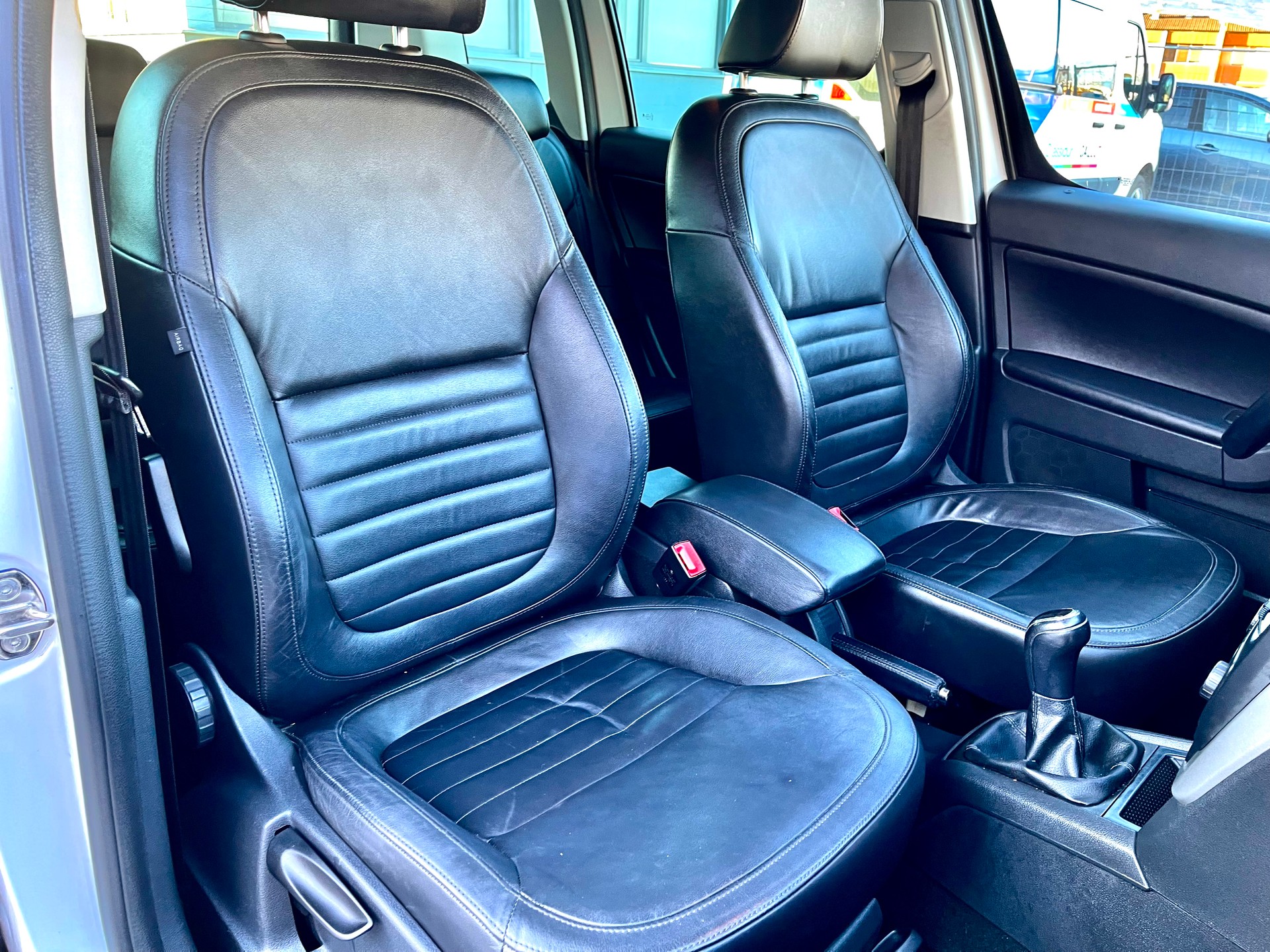 SKODA Yeti 1.8 TSI Experience 4x4-image-5