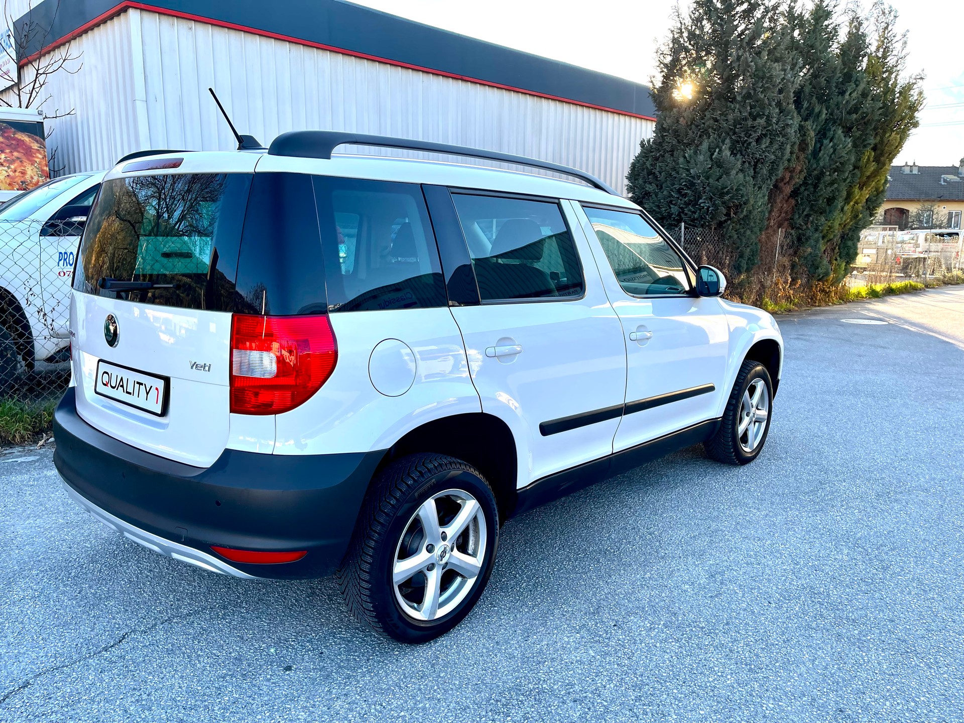 SKODA Yeti 1.8 TSI Experience 4x4-image-11