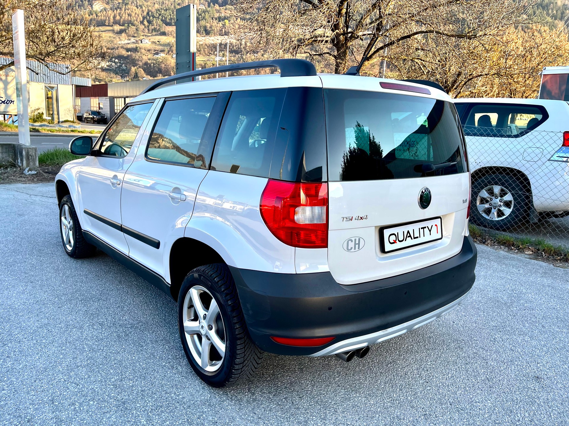 SKODA Yeti 1.8 TSI Experience 4x4-image-10