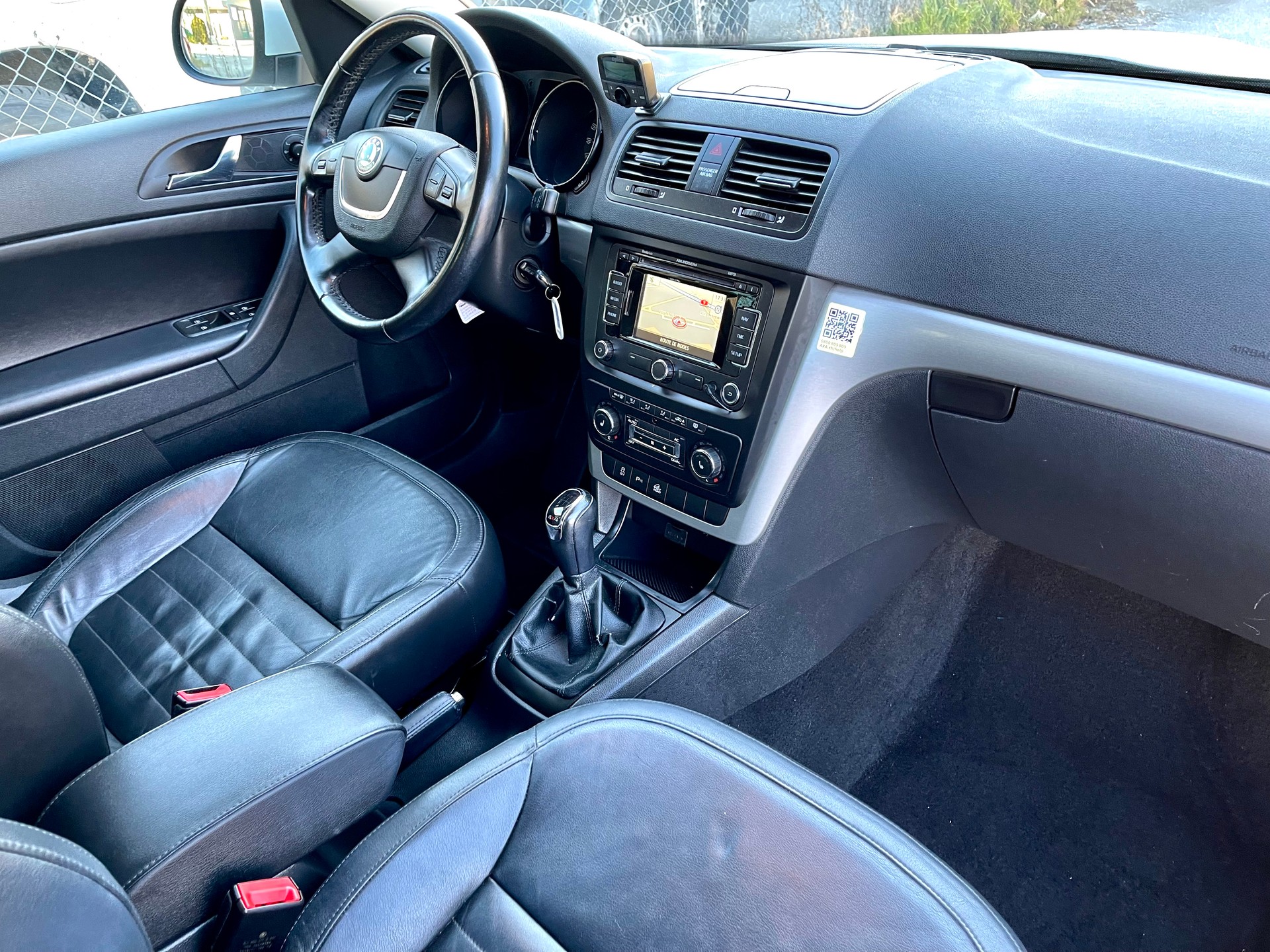 SKODA Yeti 1.8 TSI Experience 4x4-image-18