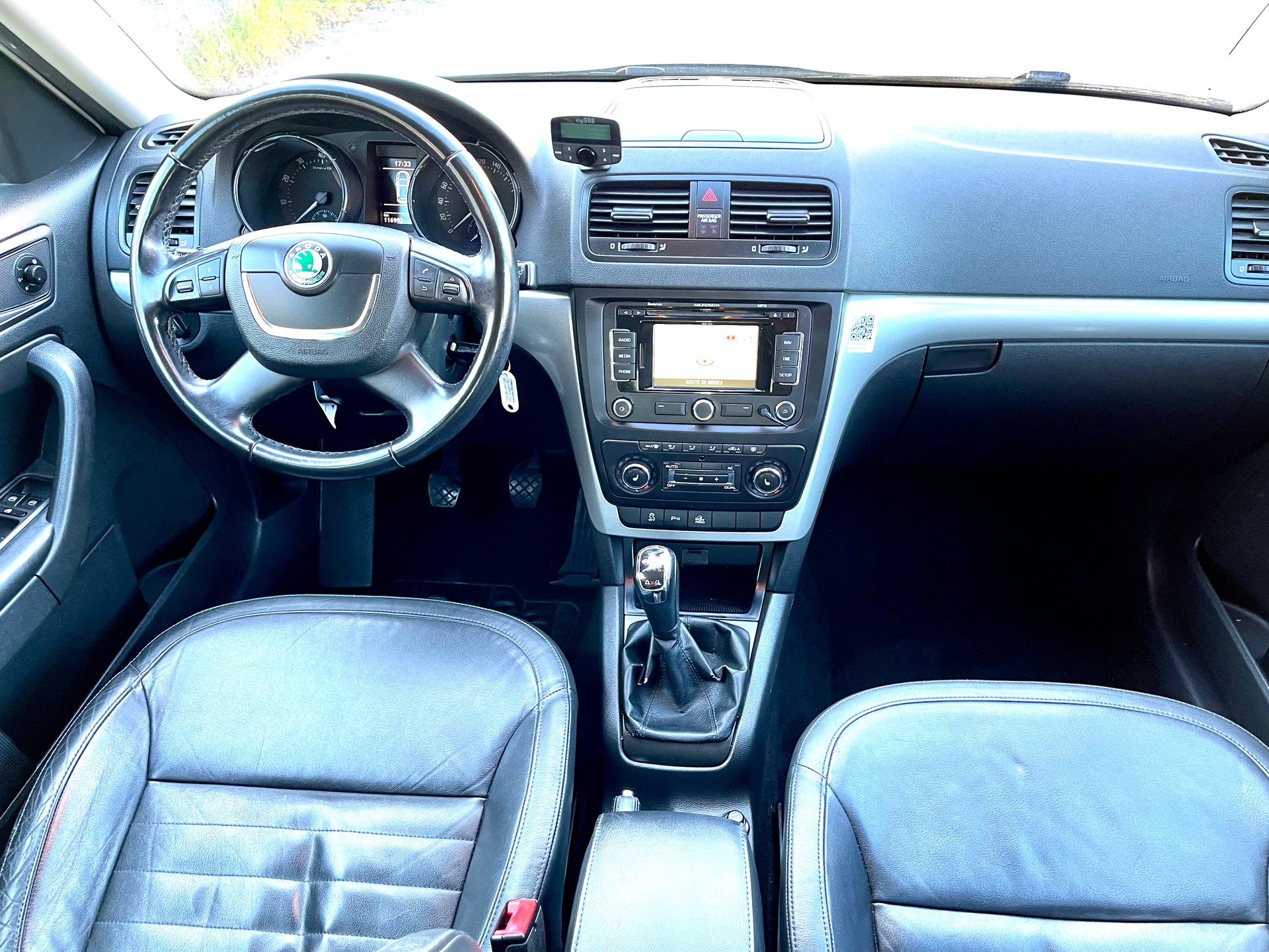 SKODA Yeti 1.8 TSI Experience 4x4-image-1