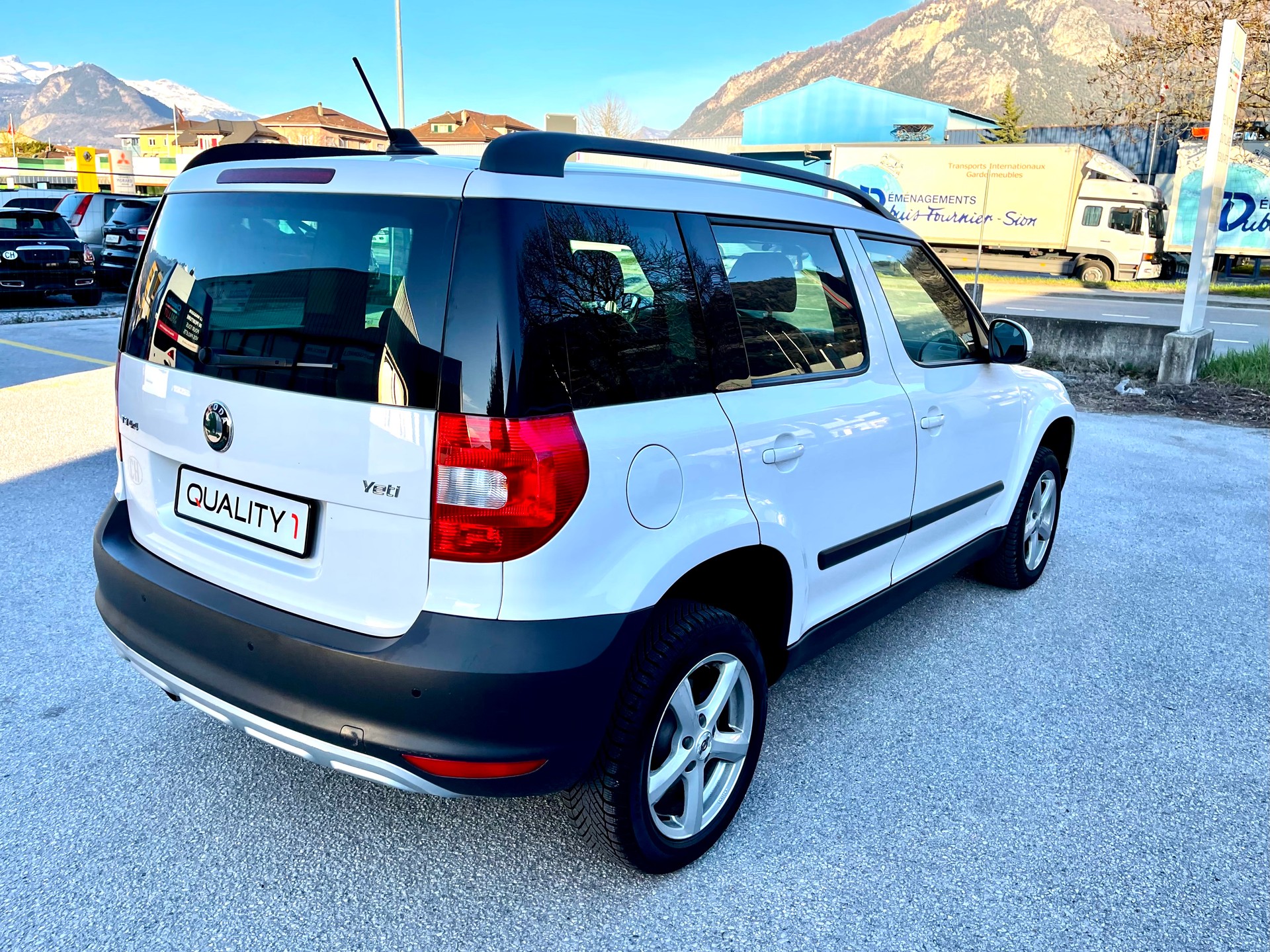 SKODA Yeti 1.8 TSI Experience 4x4-image-9