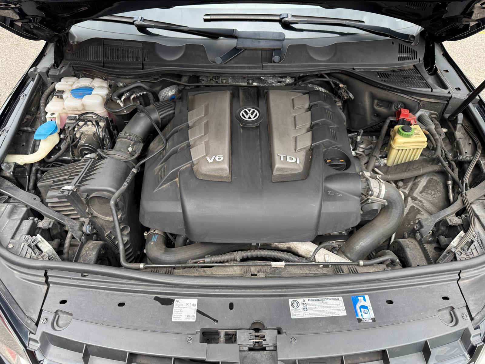 VW Touareg 3.0 TDI BMT Terrain Tech Tiptronic-image-13