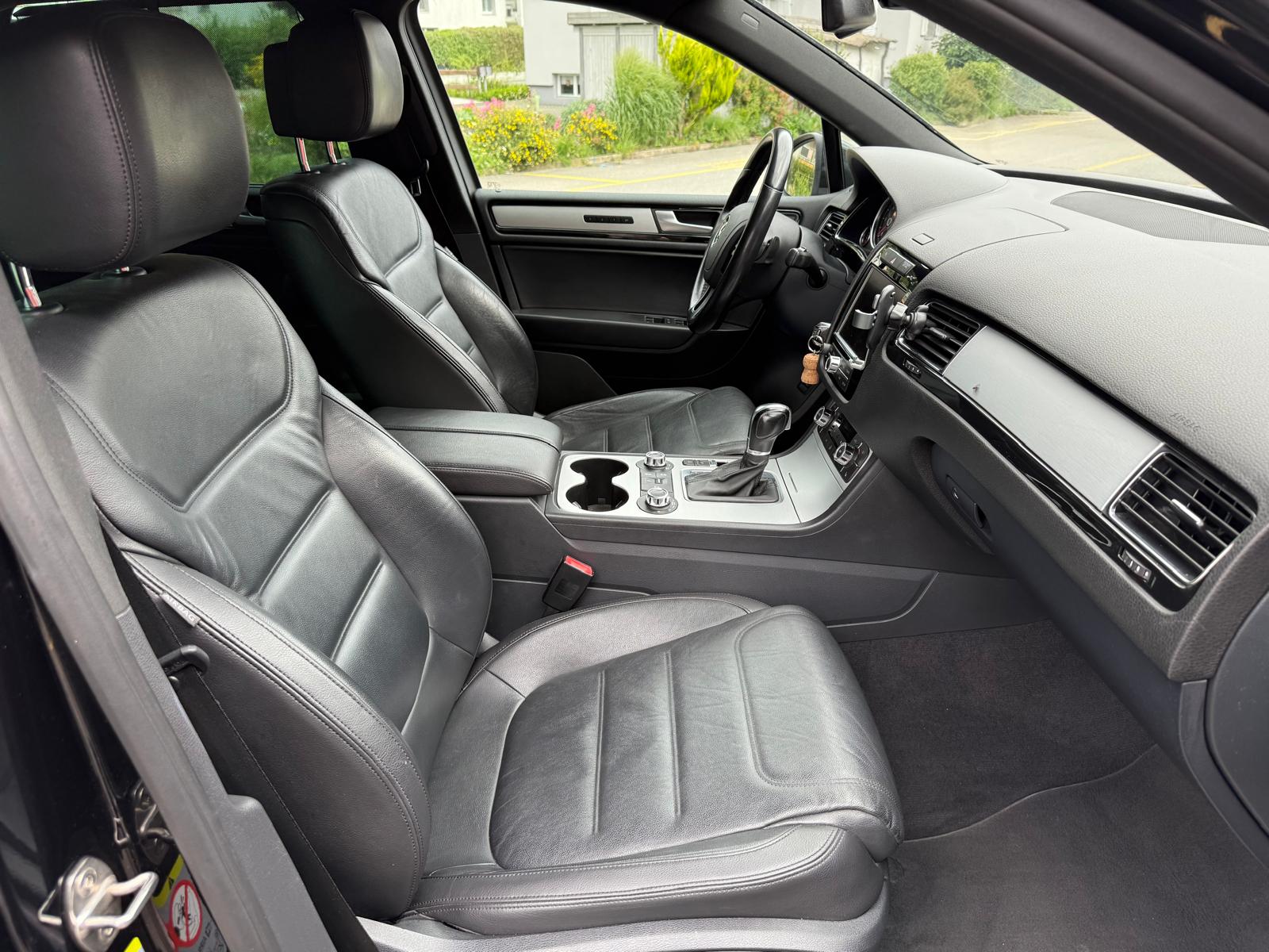 VW Touareg 3.0 TDI BMT Terrain Tech Tiptronic-image-8
