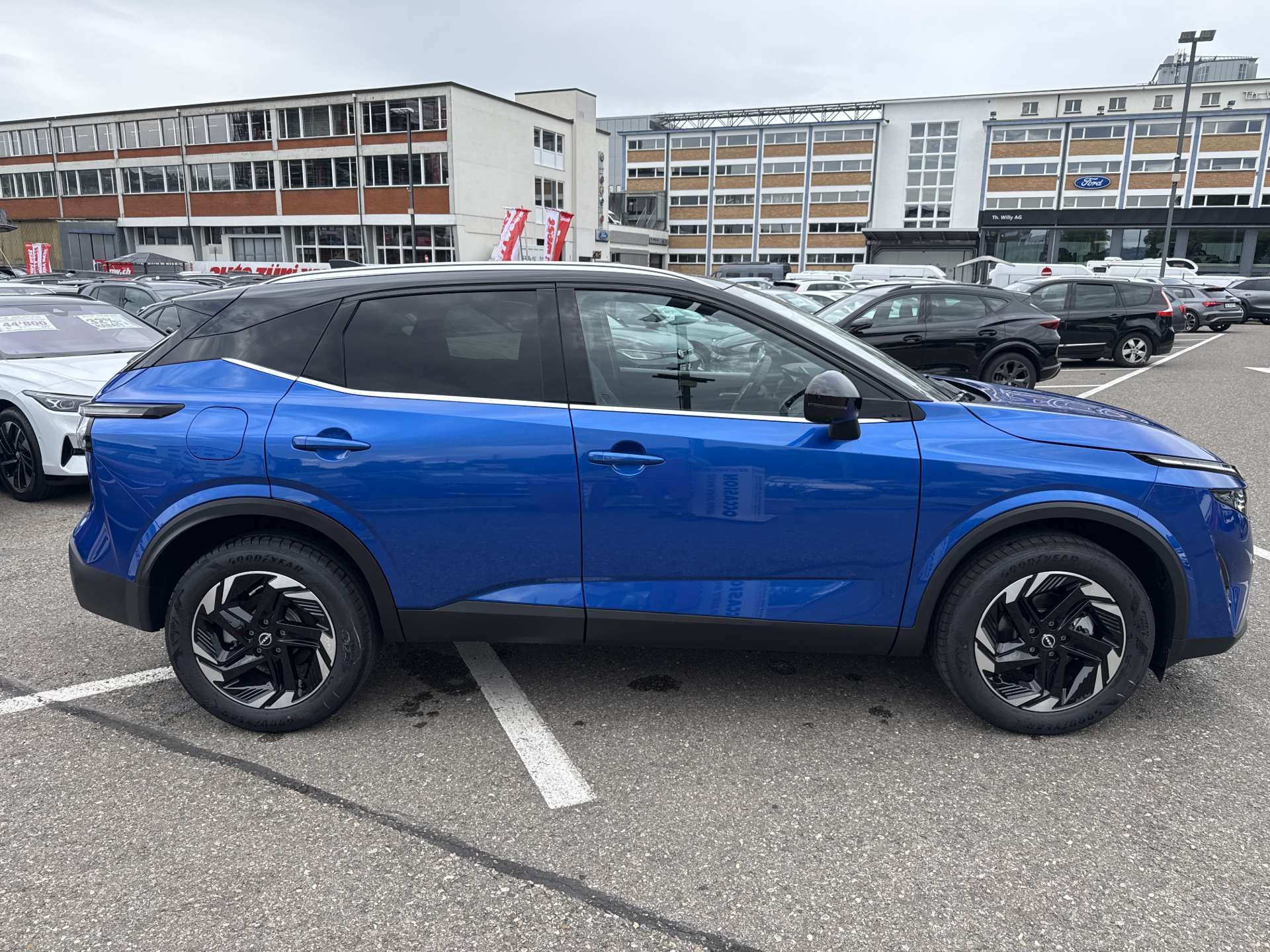 NISSAN Qashqai 1.3 DIG-T MHEV N-Connecta Xtronic-Automat-image-10