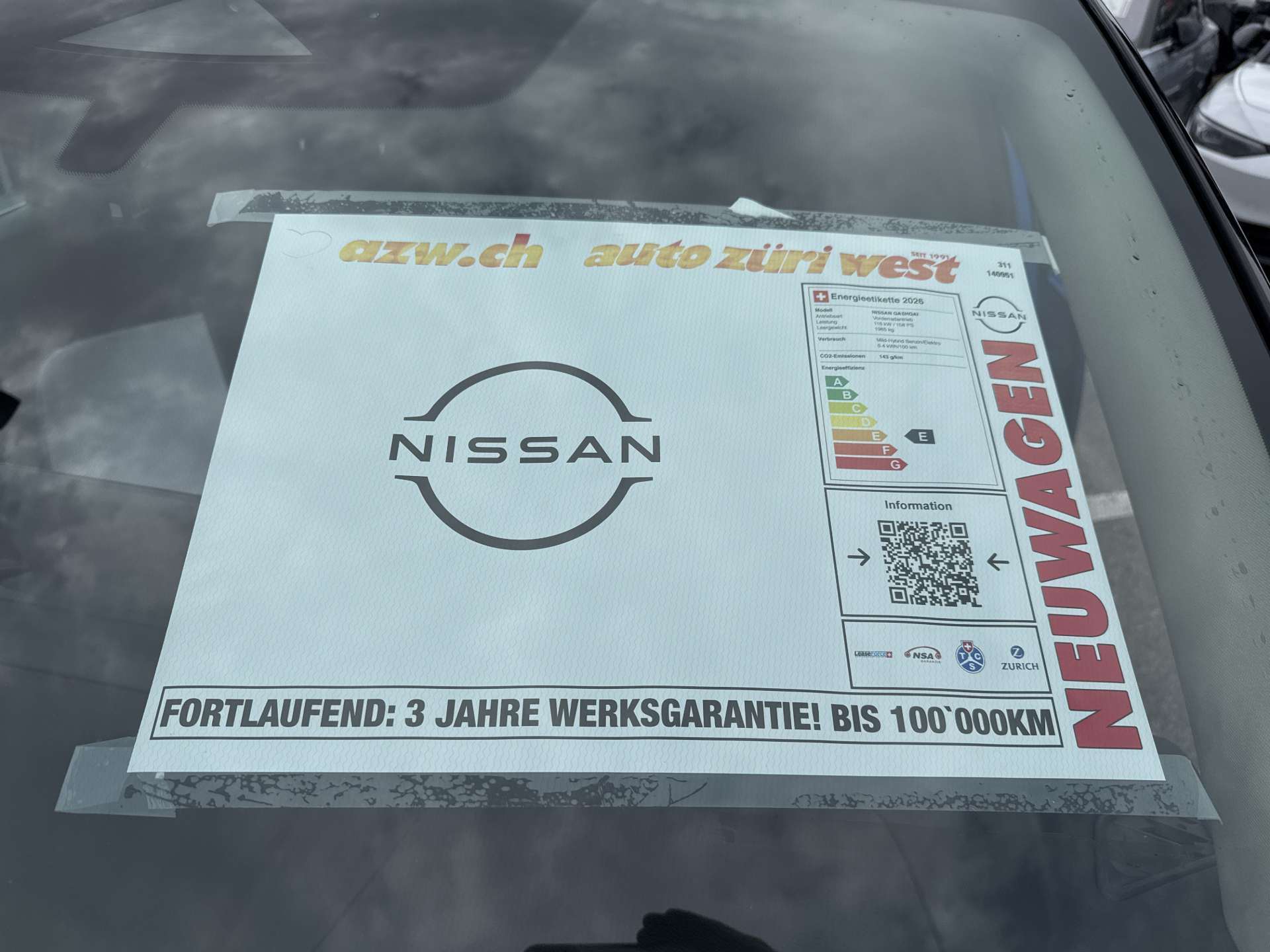 NISSAN Qashqai 1.3 DIG-T MHEV N-Connecta Xtronic-Automat-image-3