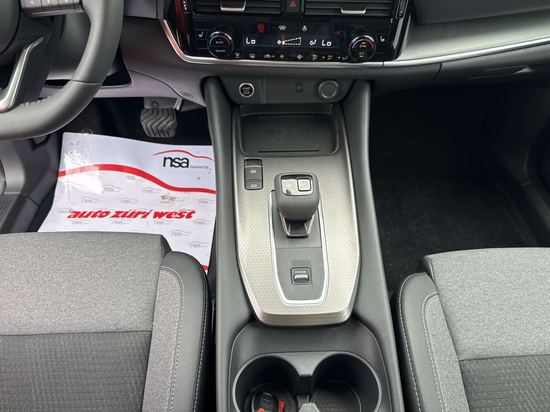 NISSAN Qashqai 1.3 DIG-T MHEV N-Connecta Xtronic-Automat-image-11
