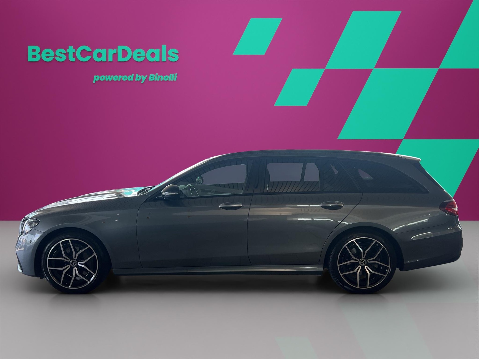 MERCEDES-BENZ E 220 d AMG Line 4matic Kombi-image-5