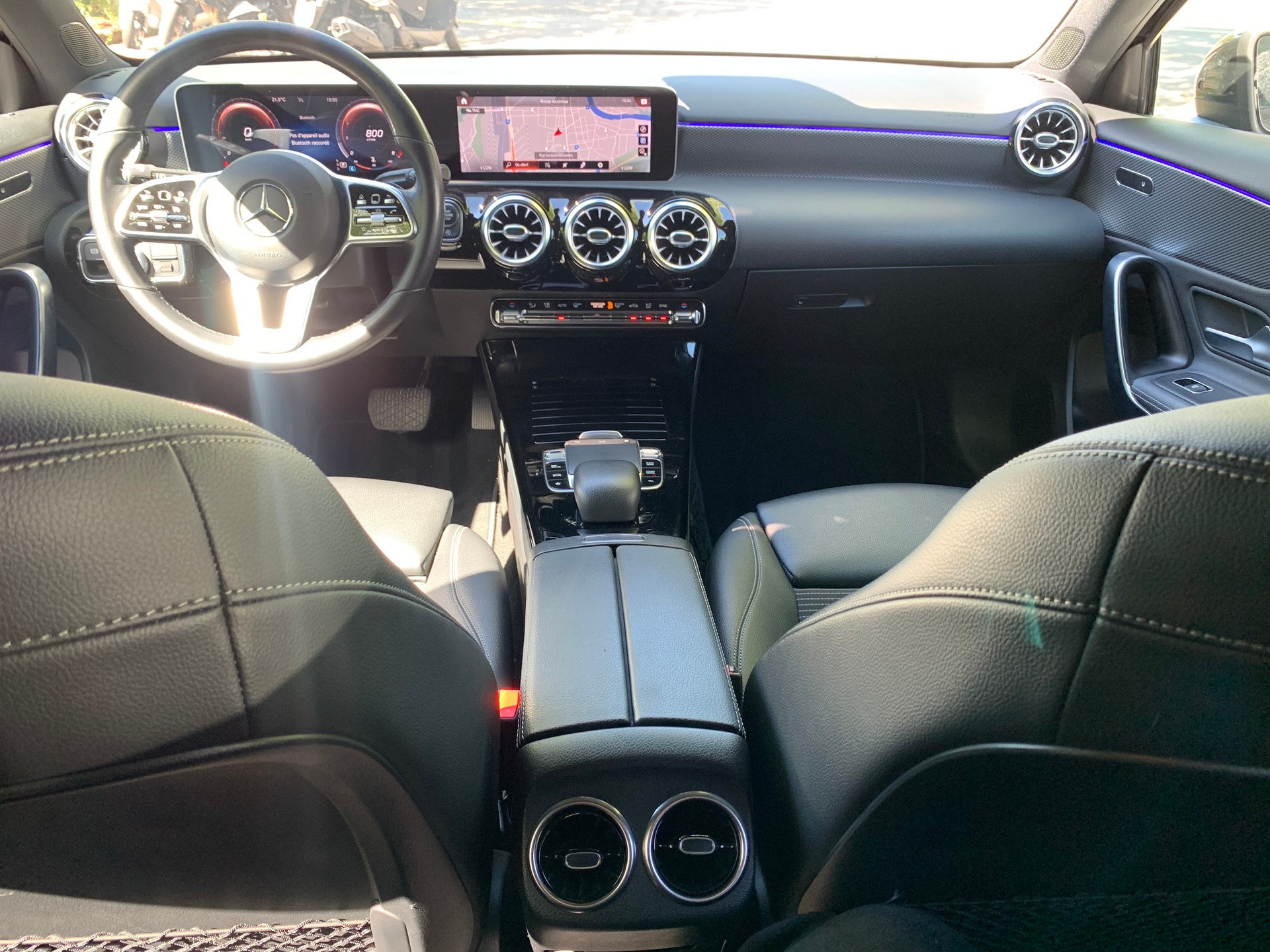 MERCEDES-BENZ A 200 Progressive 7G-DCT-image-16