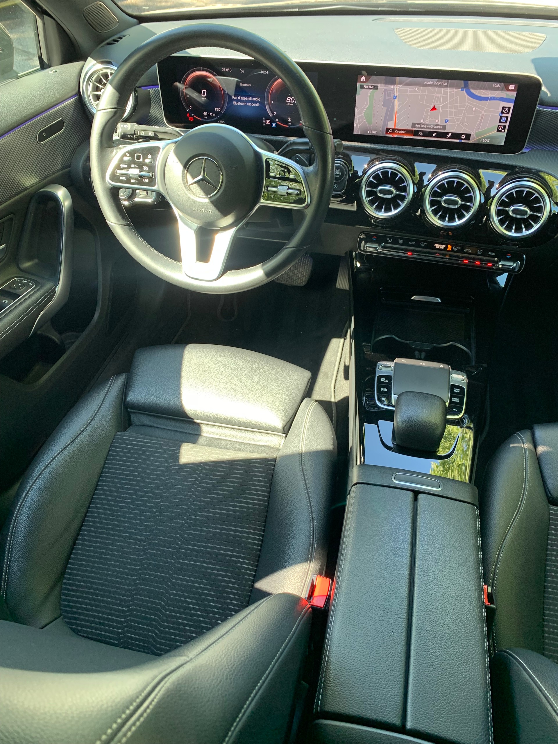 MERCEDES-BENZ A 200 Progressive 7G-DCT-image-15