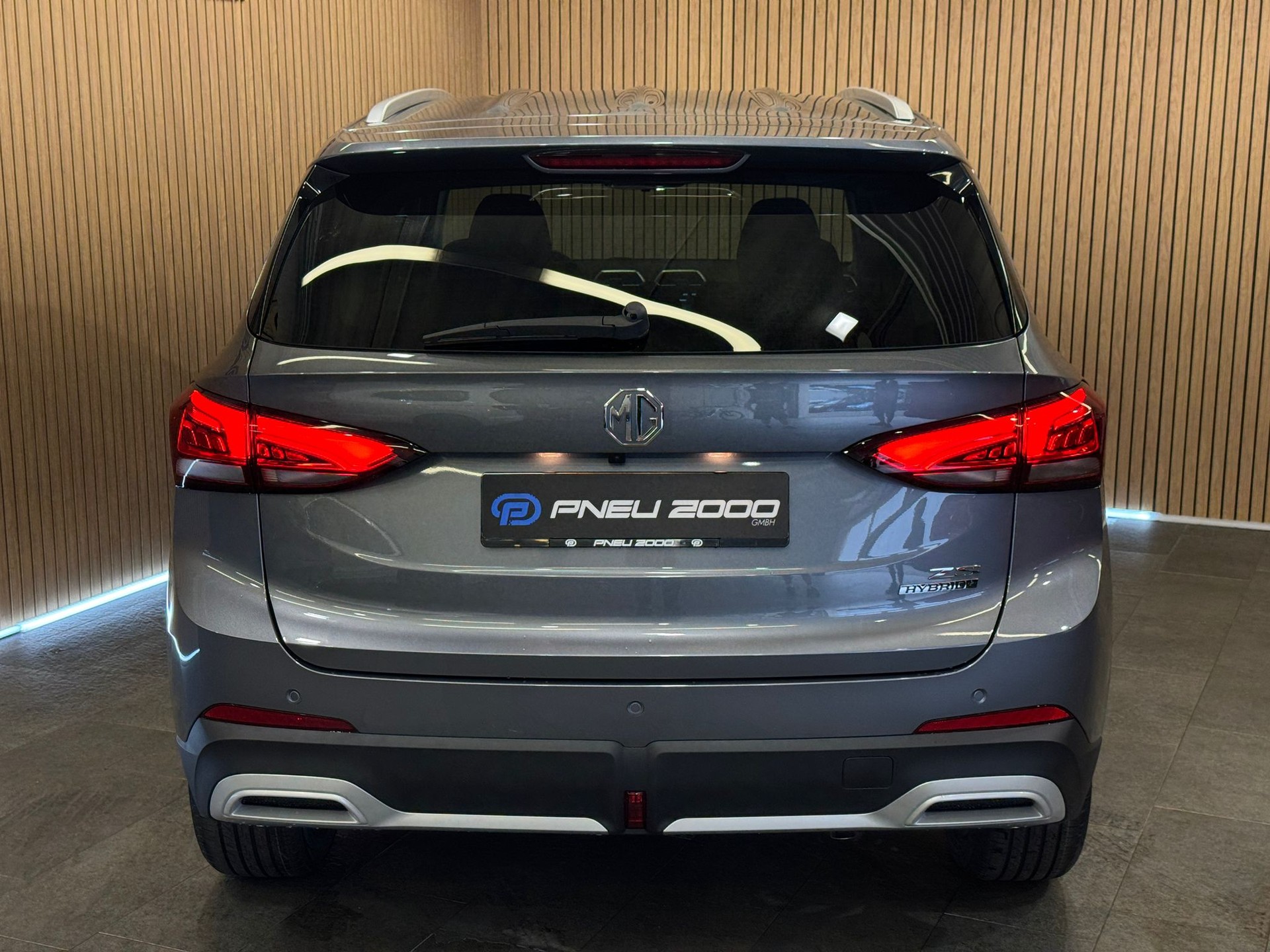 MG ZS 1.5 HEV Luxury-image-4