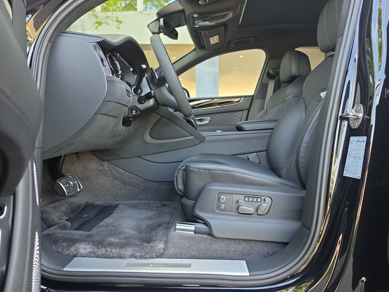 BENTLEY Bentayga Speed V8 650 PS-image-8