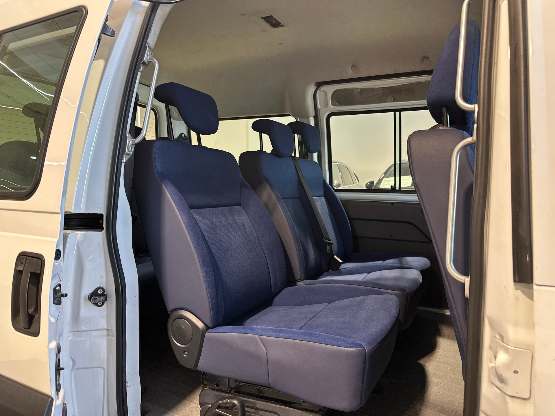 PEUGEOT Expert 2.0 16V-image-13