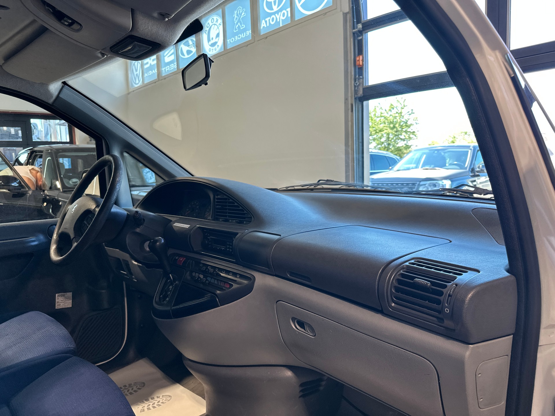 PEUGEOT Expert 2.0 16V-image-15