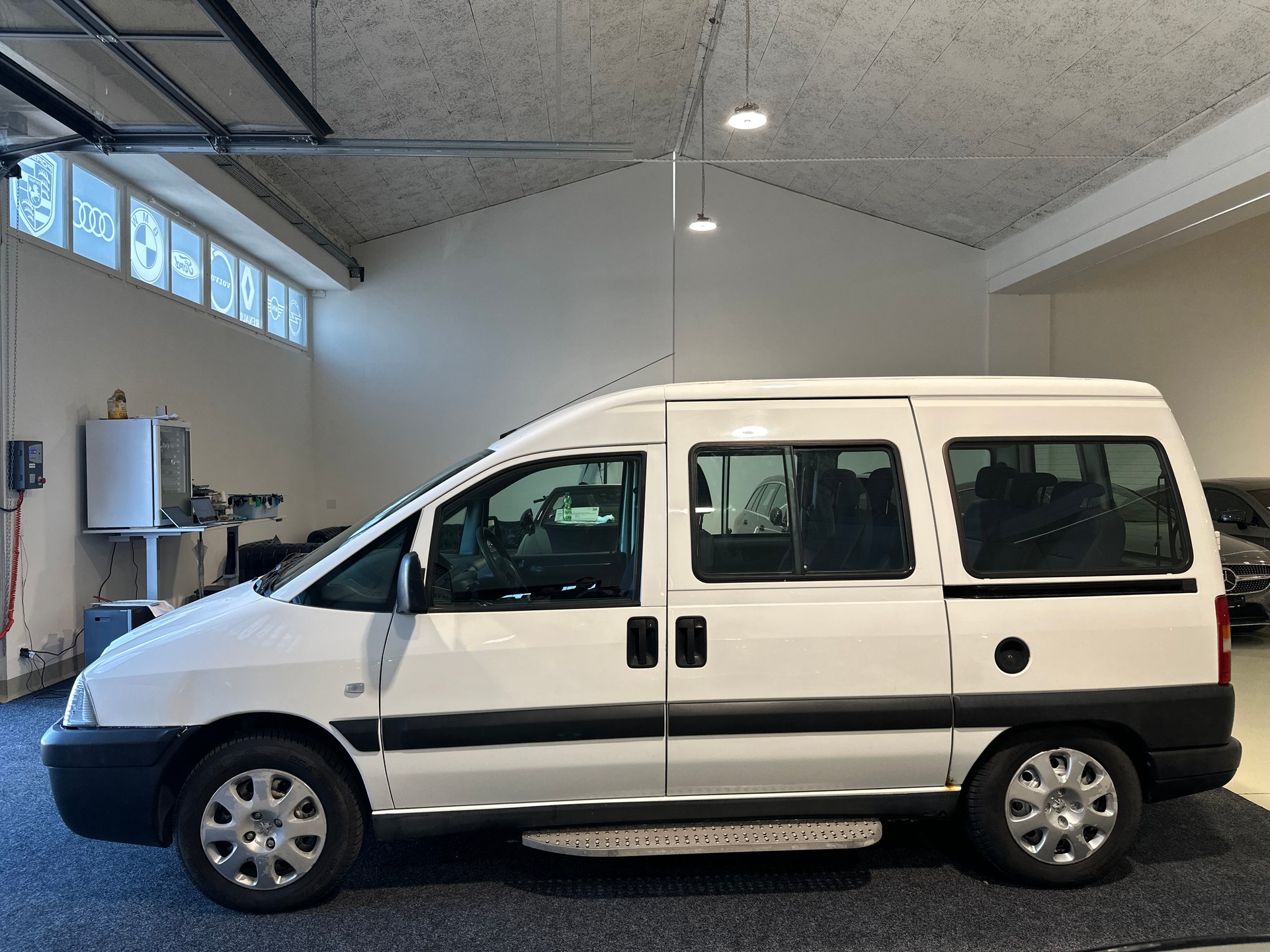 PEUGEOT Expert 2.0 16V-image-3